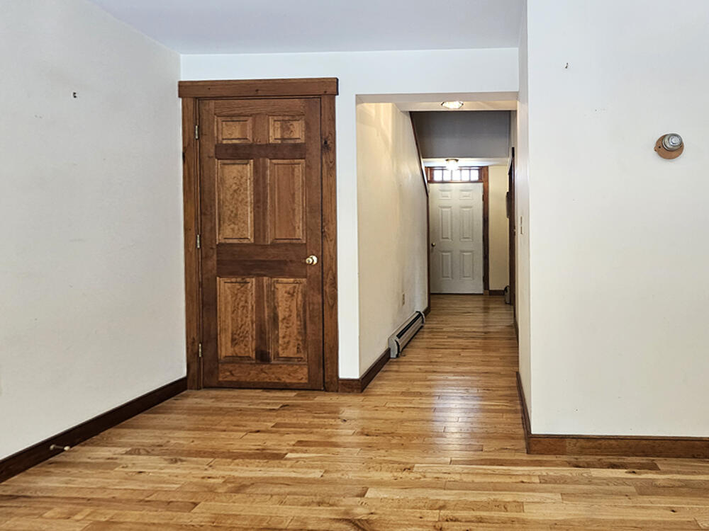16 Oliver Woods Road