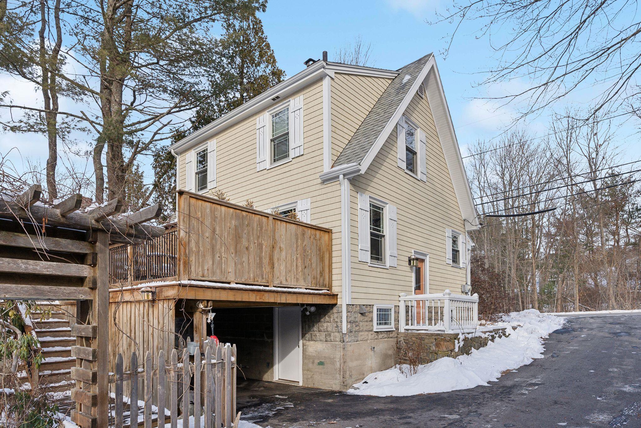 65 Ocean House Road