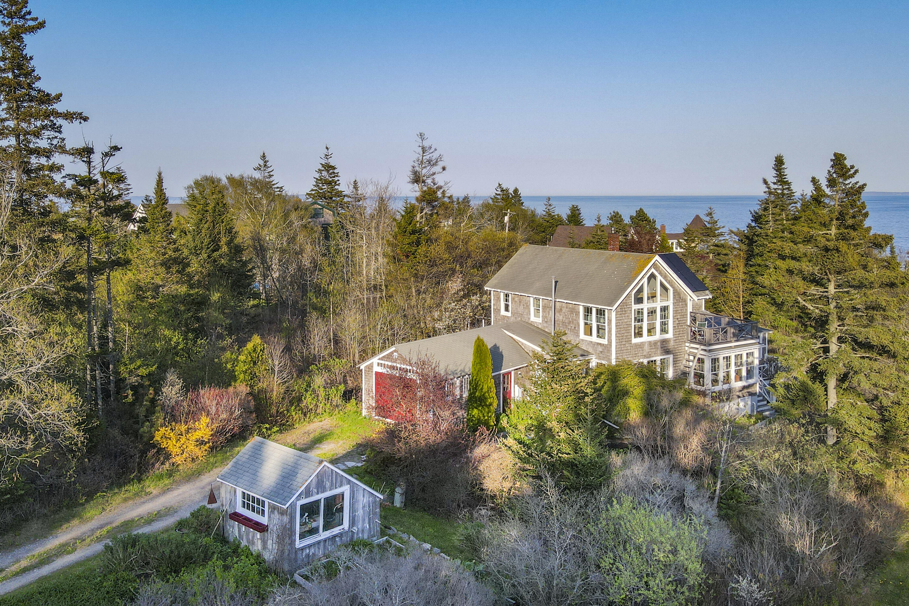 12 Cliff Road