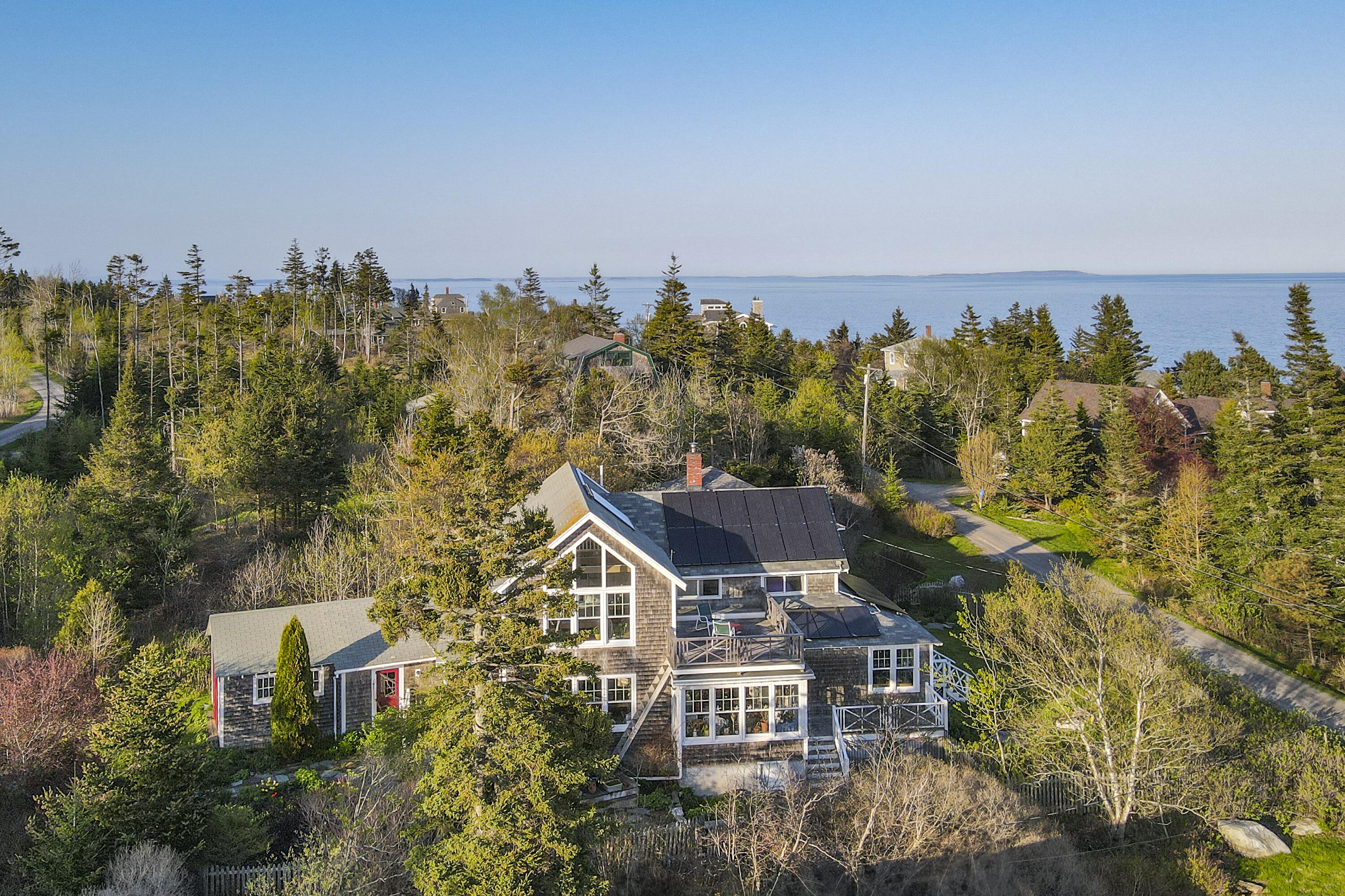 12 Cliff Road