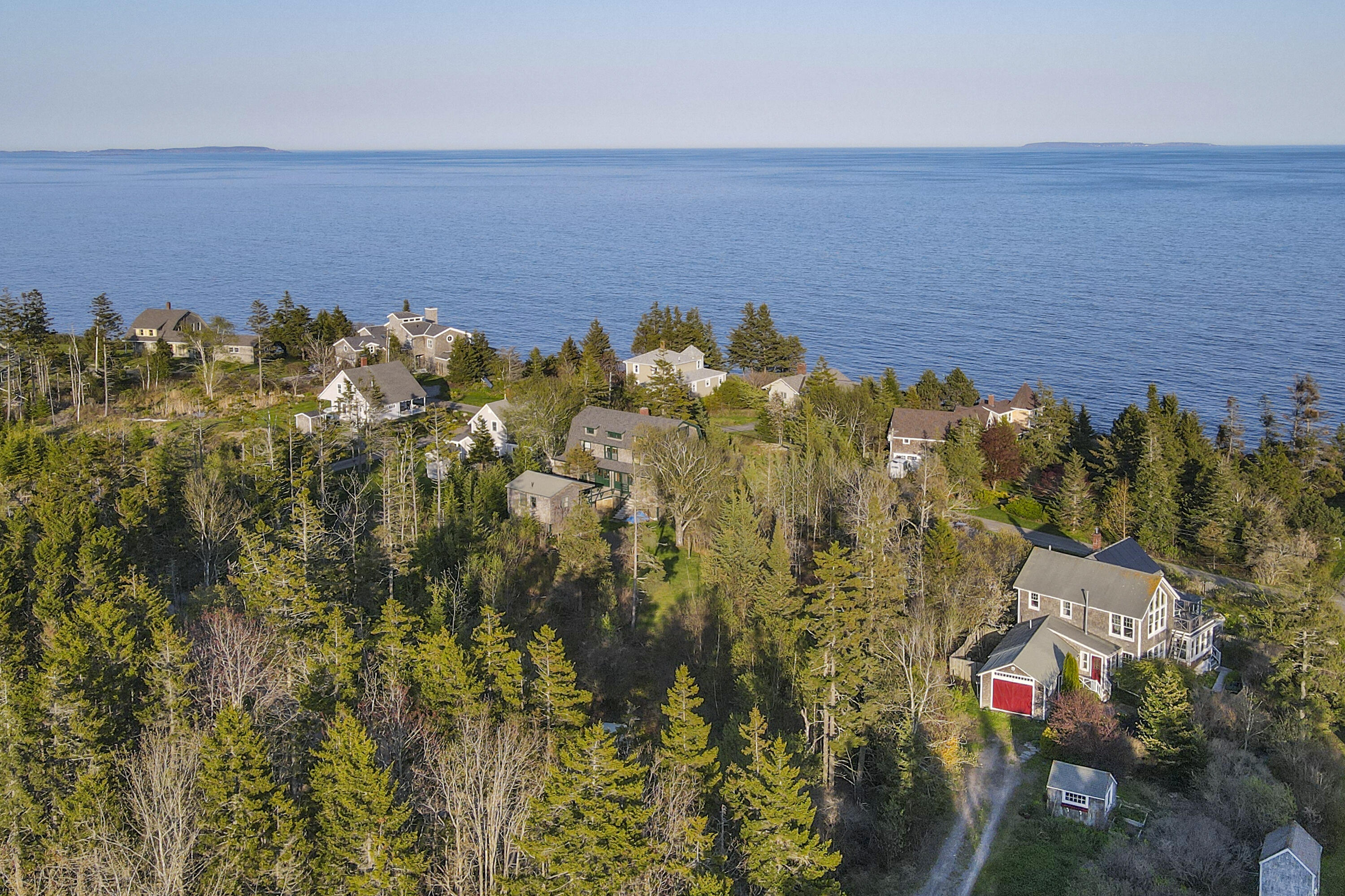 12 Cliff Road