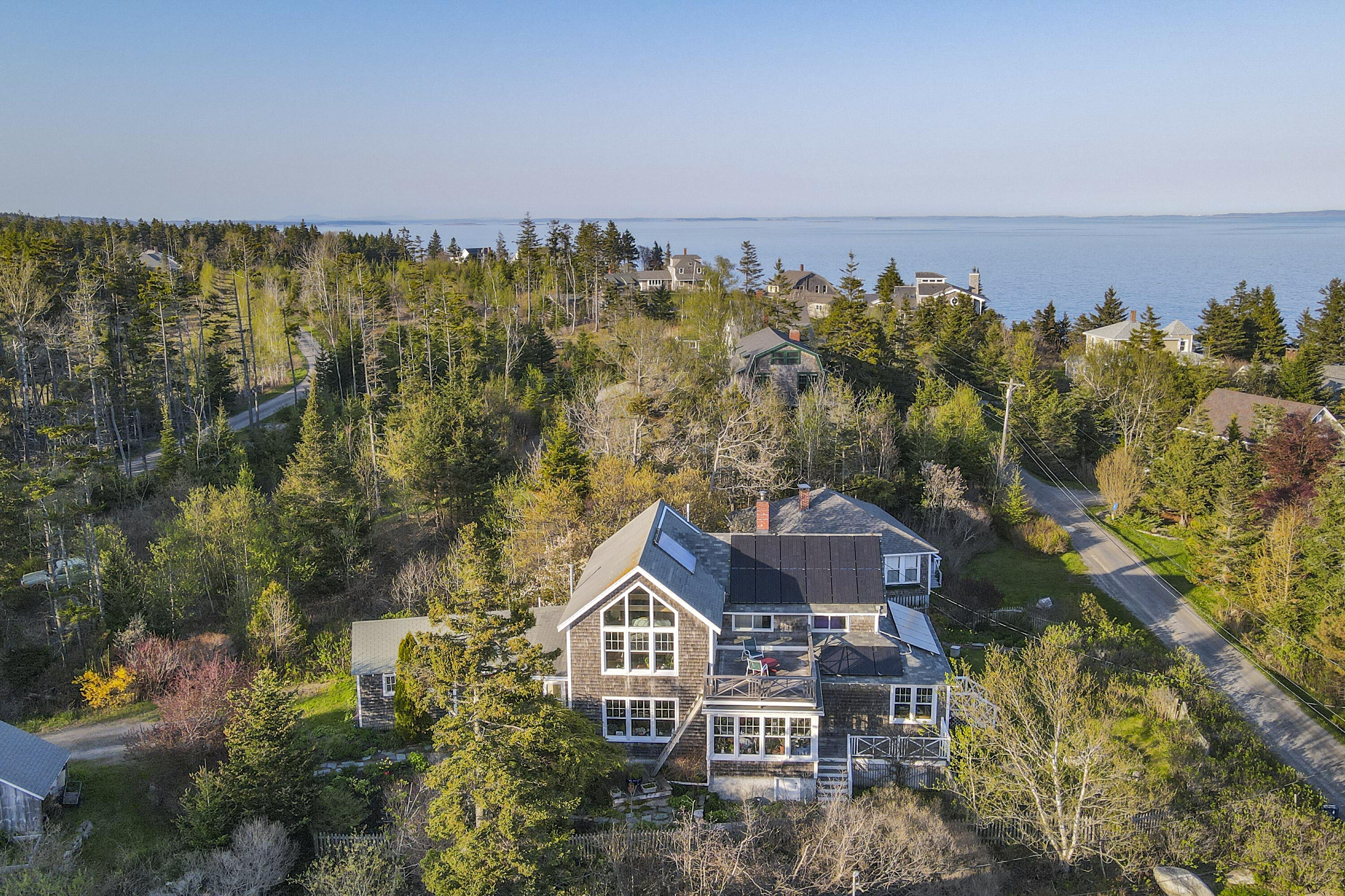 12 Cliff Road