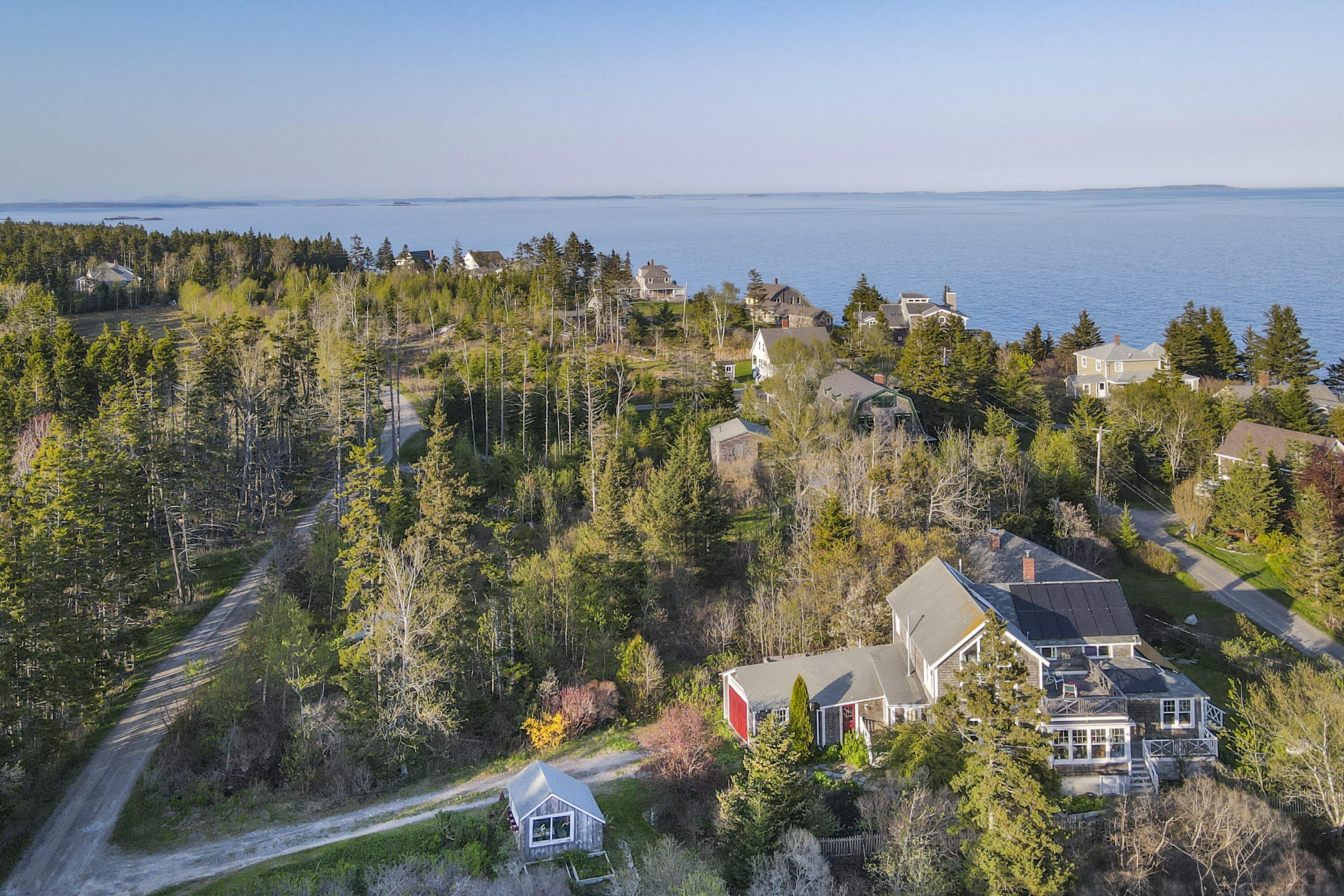 12 Cliff Road