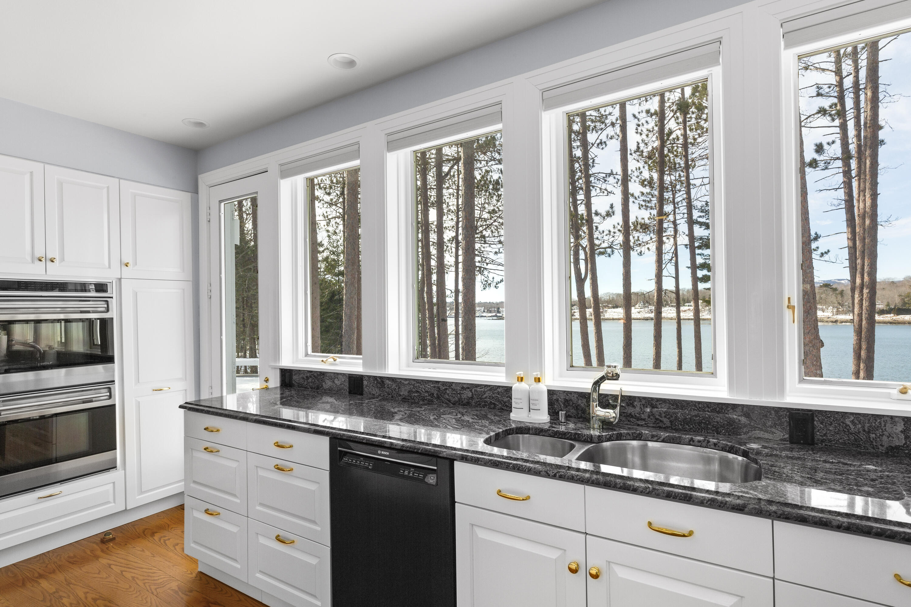 137 Shermans Point Road