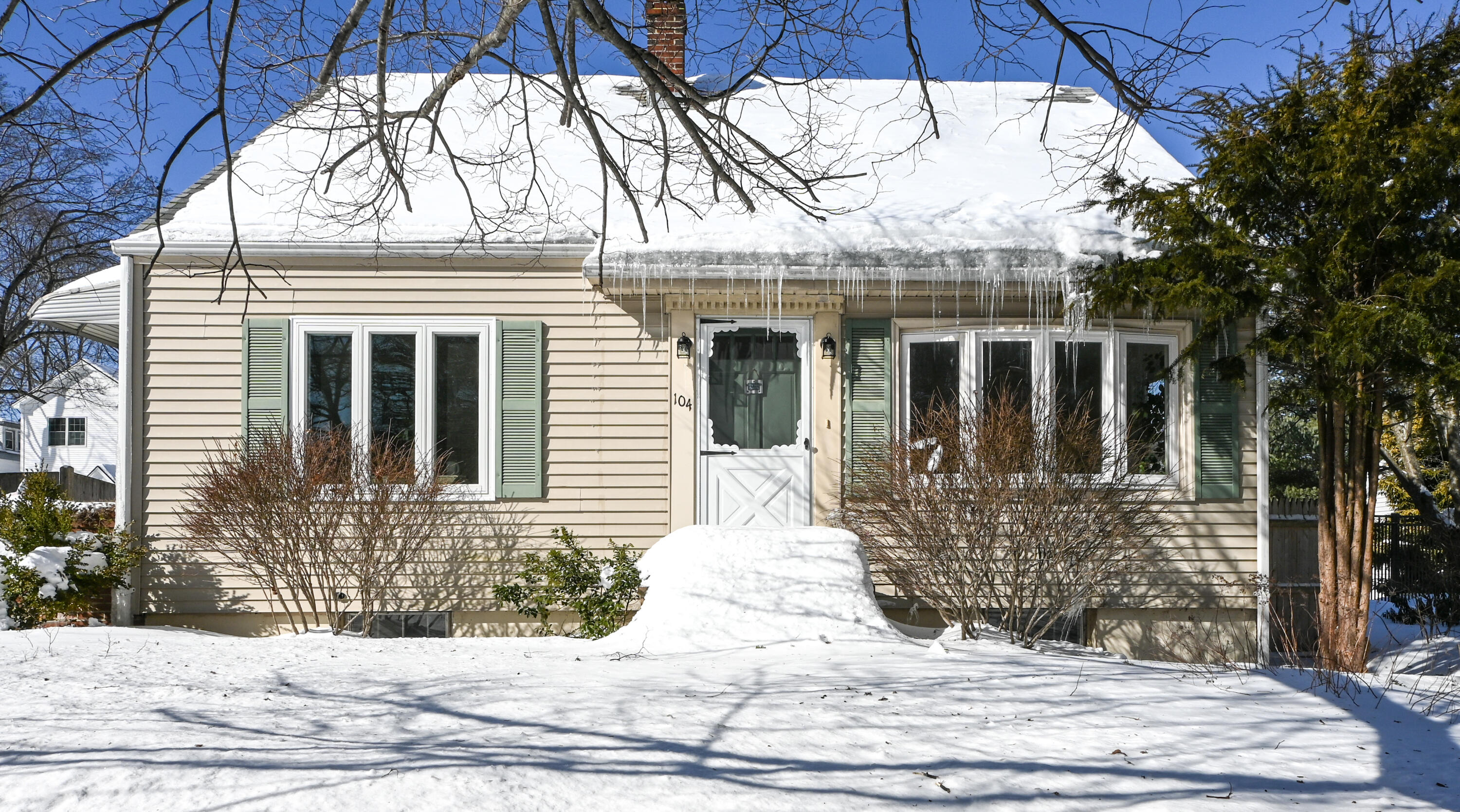 104 Whitney Avenue