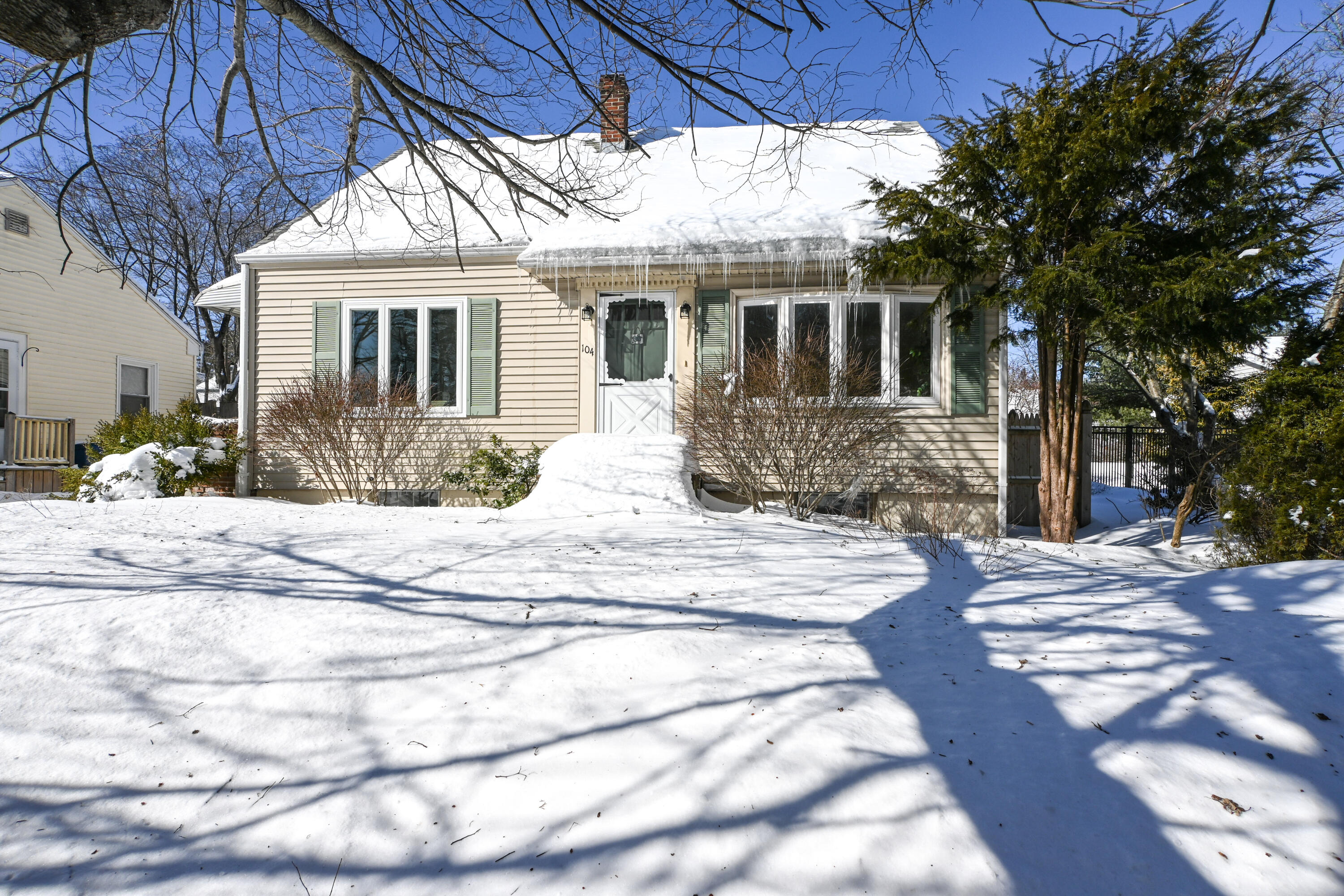 104 Whitney Avenue