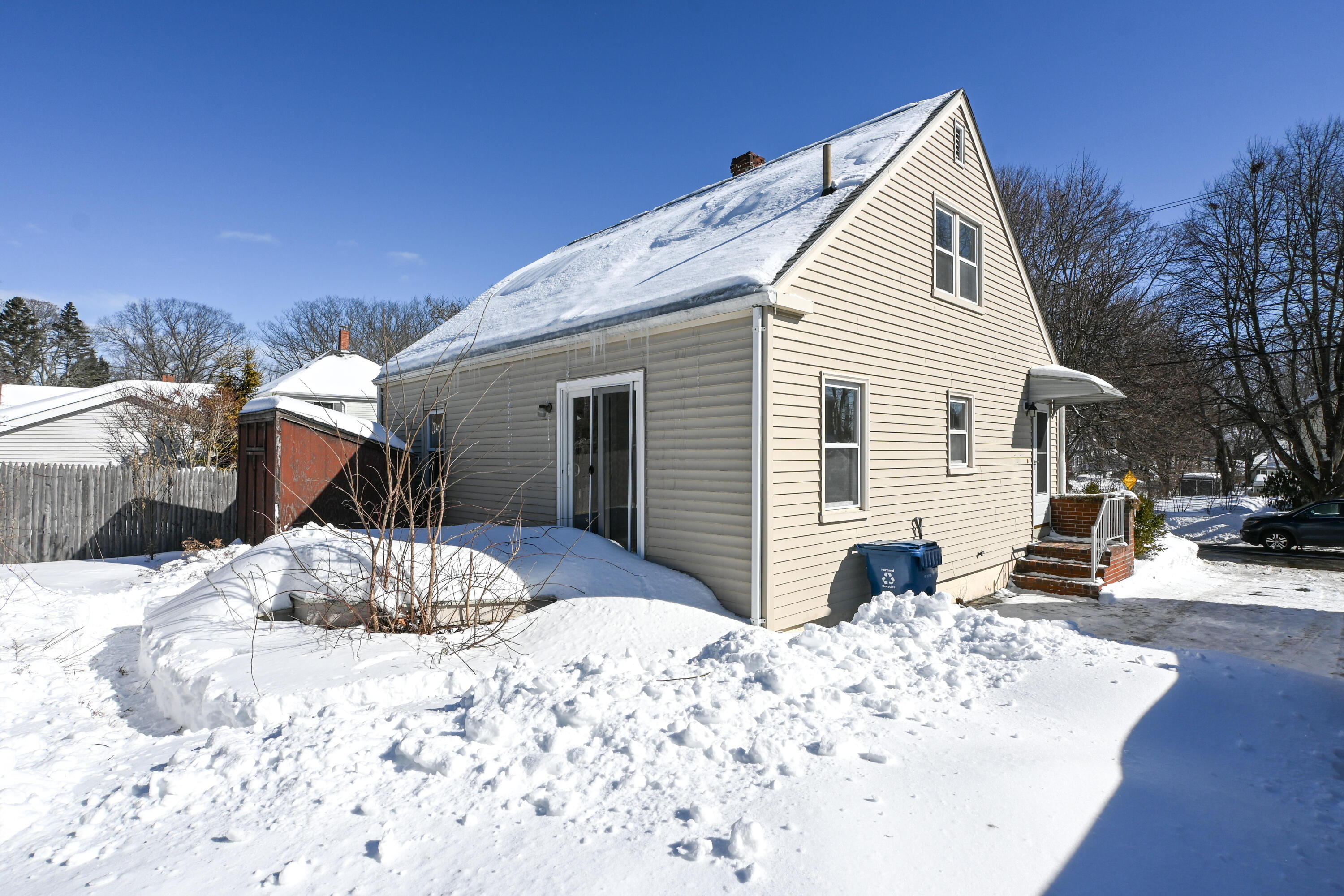 104 Whitney Avenue