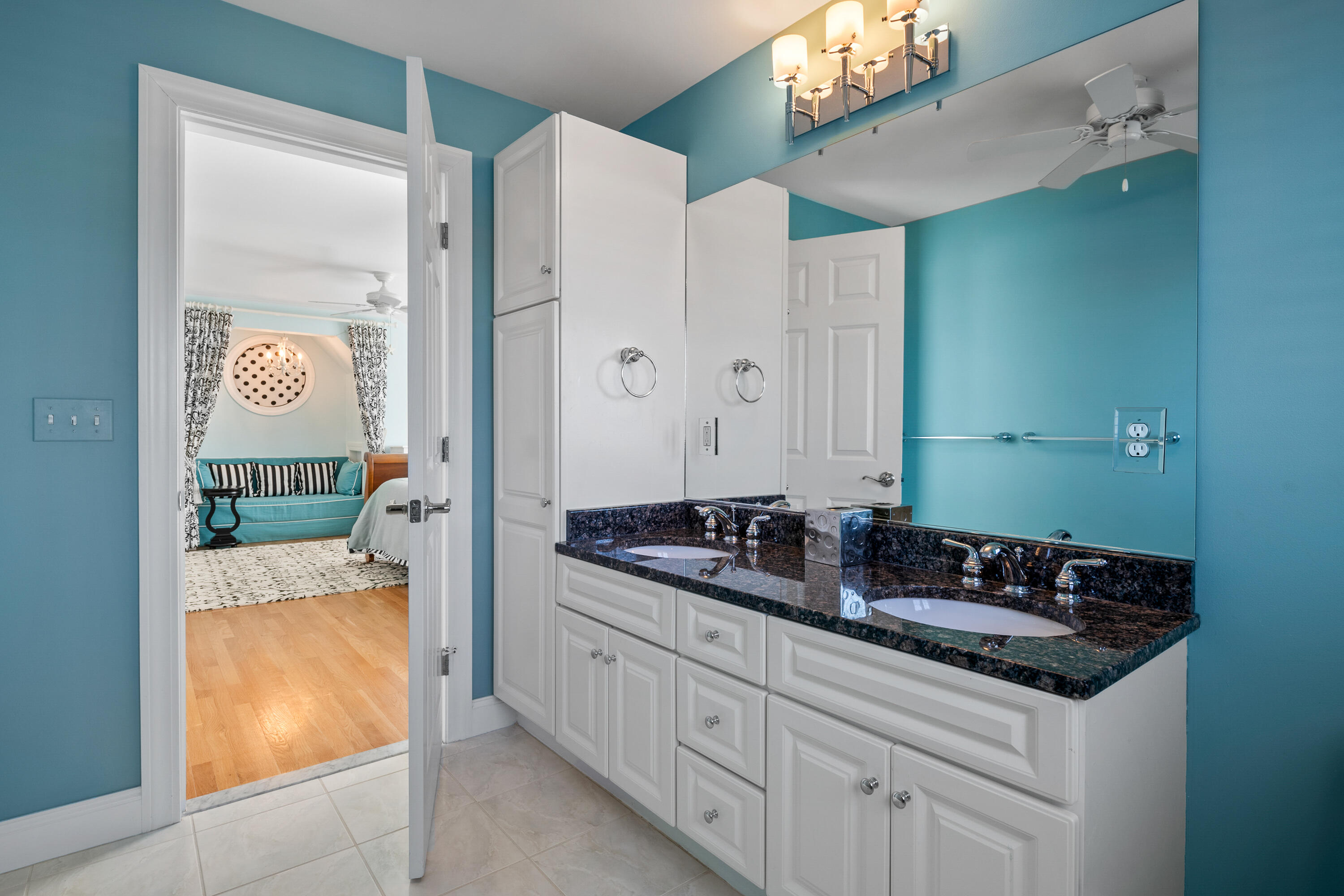 2 Leeward Lane