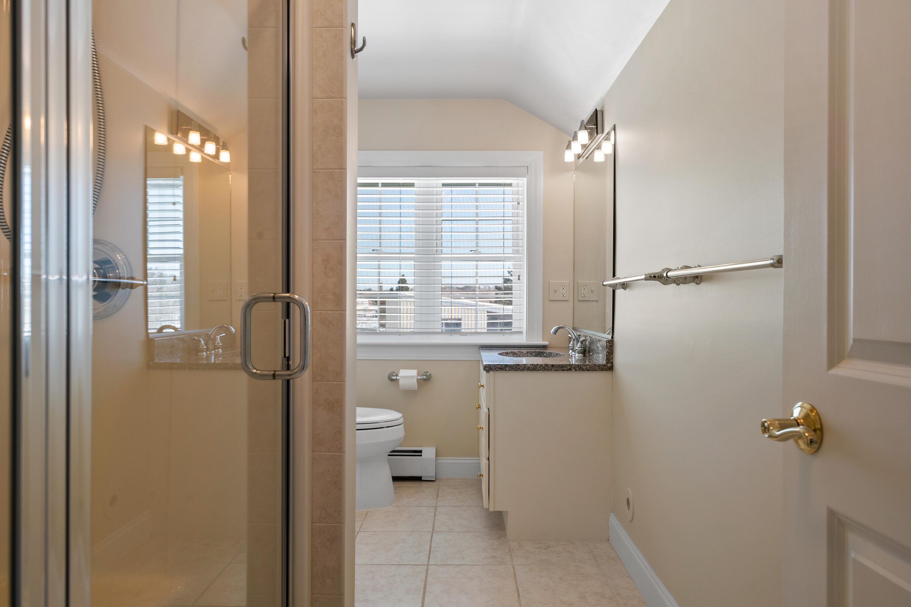 2 Leeward Lane