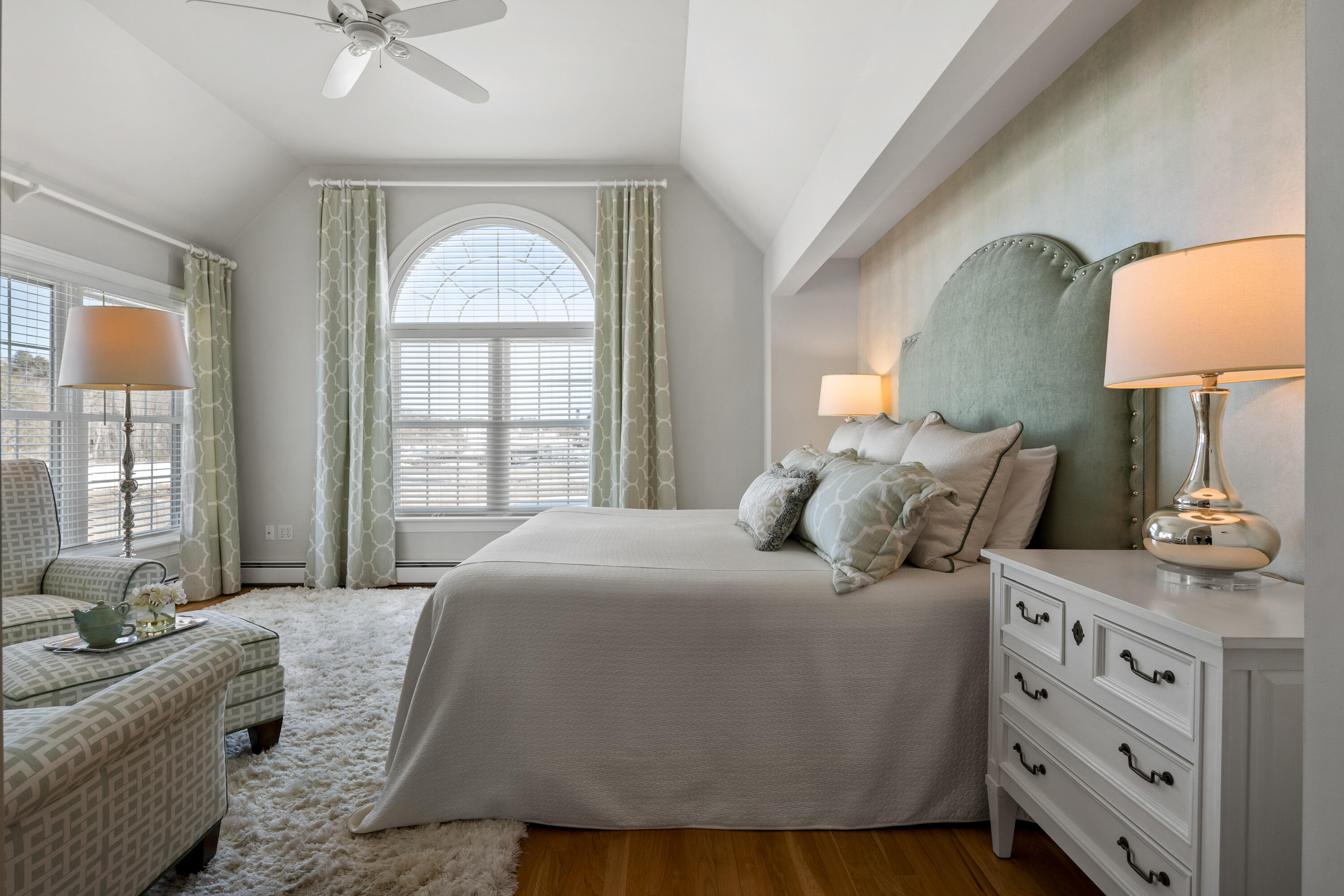 2 Leeward Lane