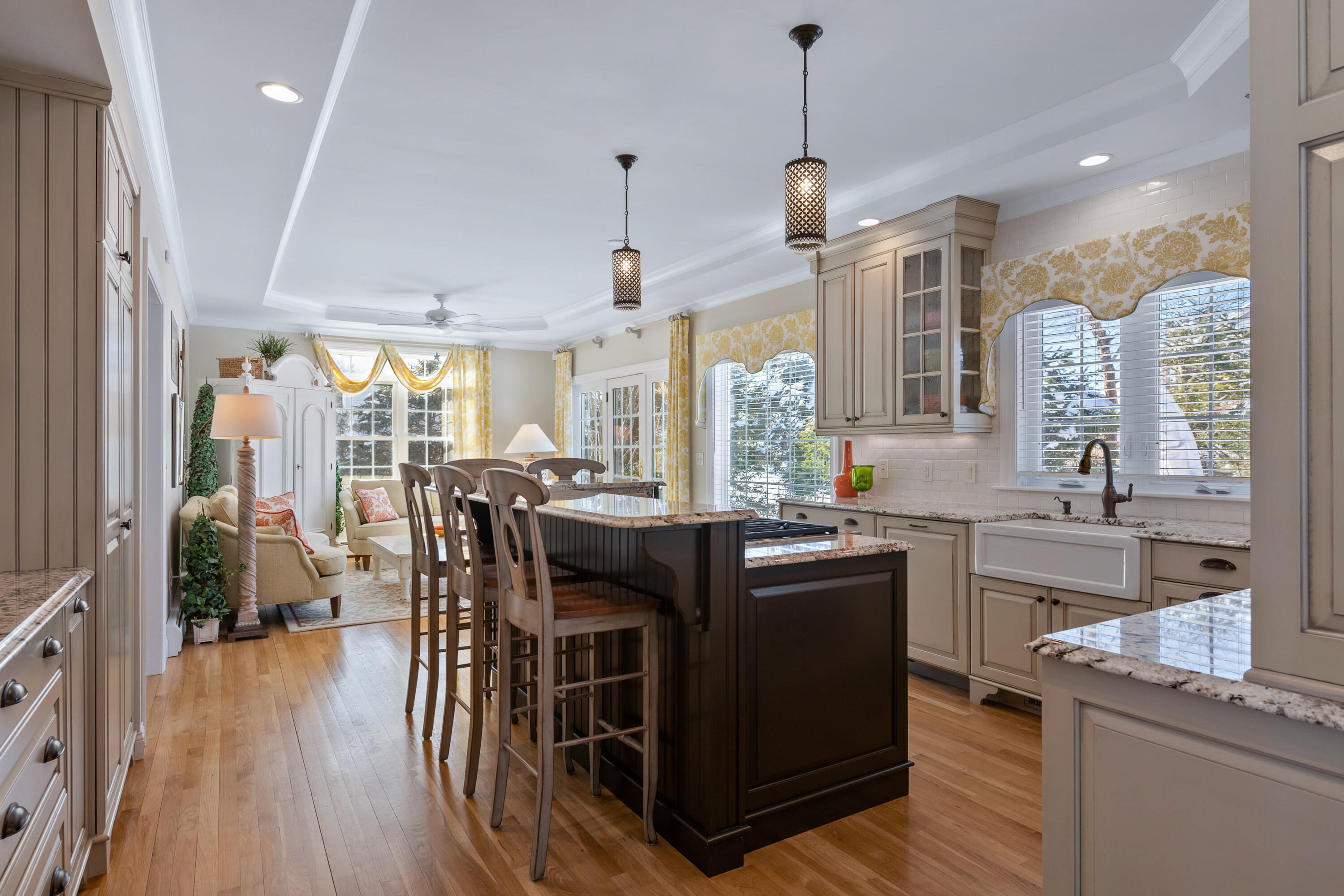 2 Leeward Lane