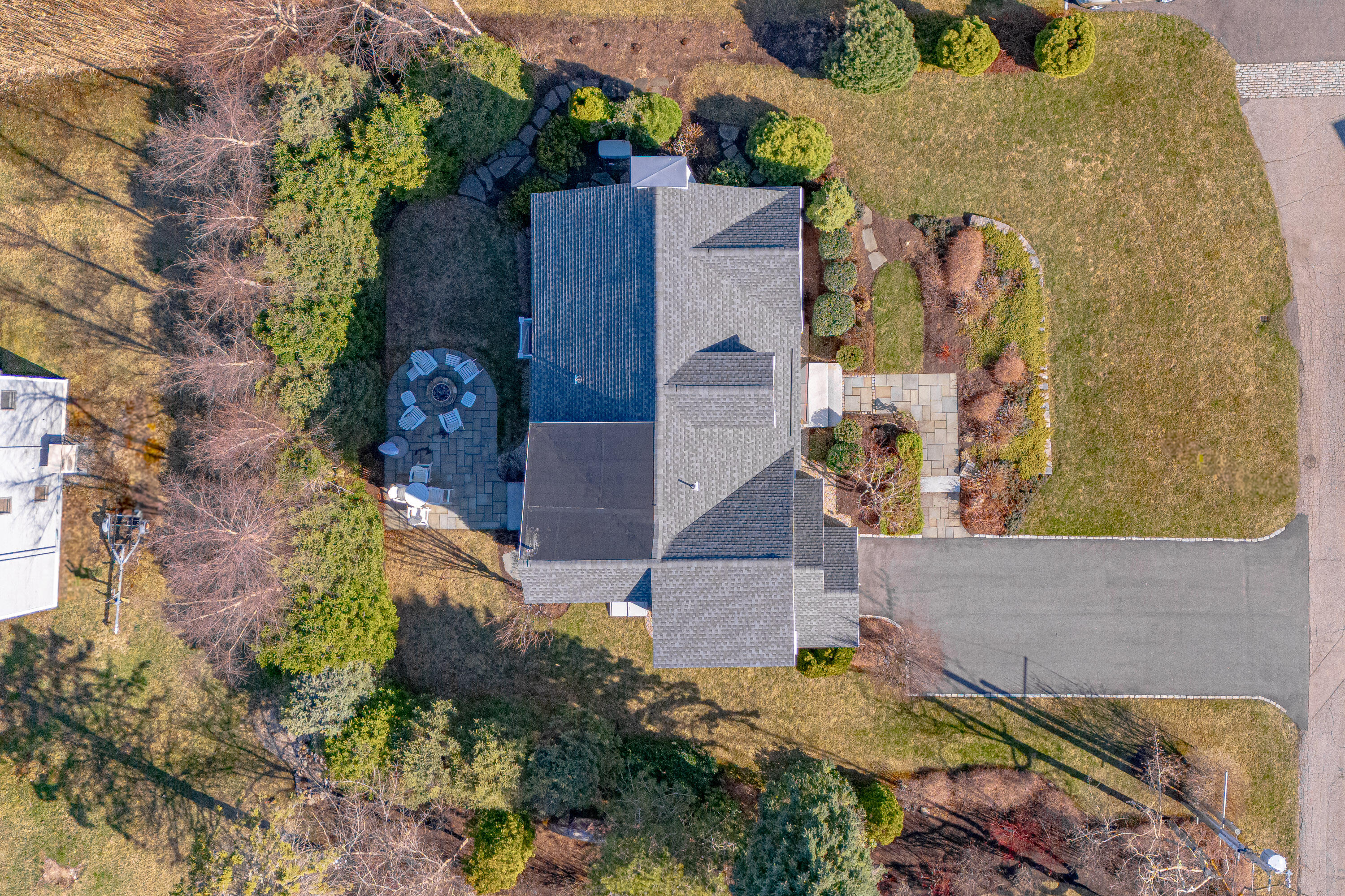 2 Leeward Lane