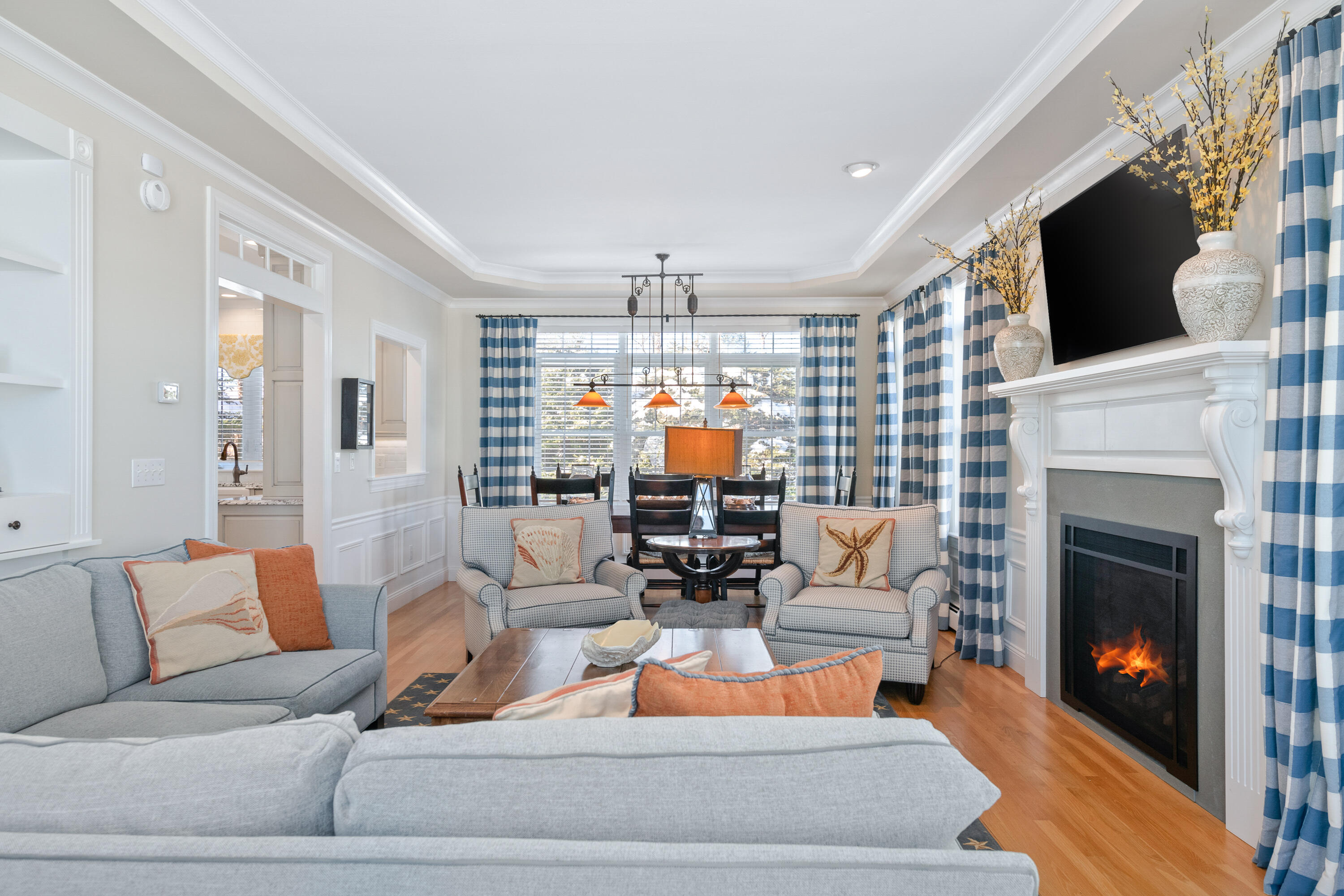 2 Leeward Lane