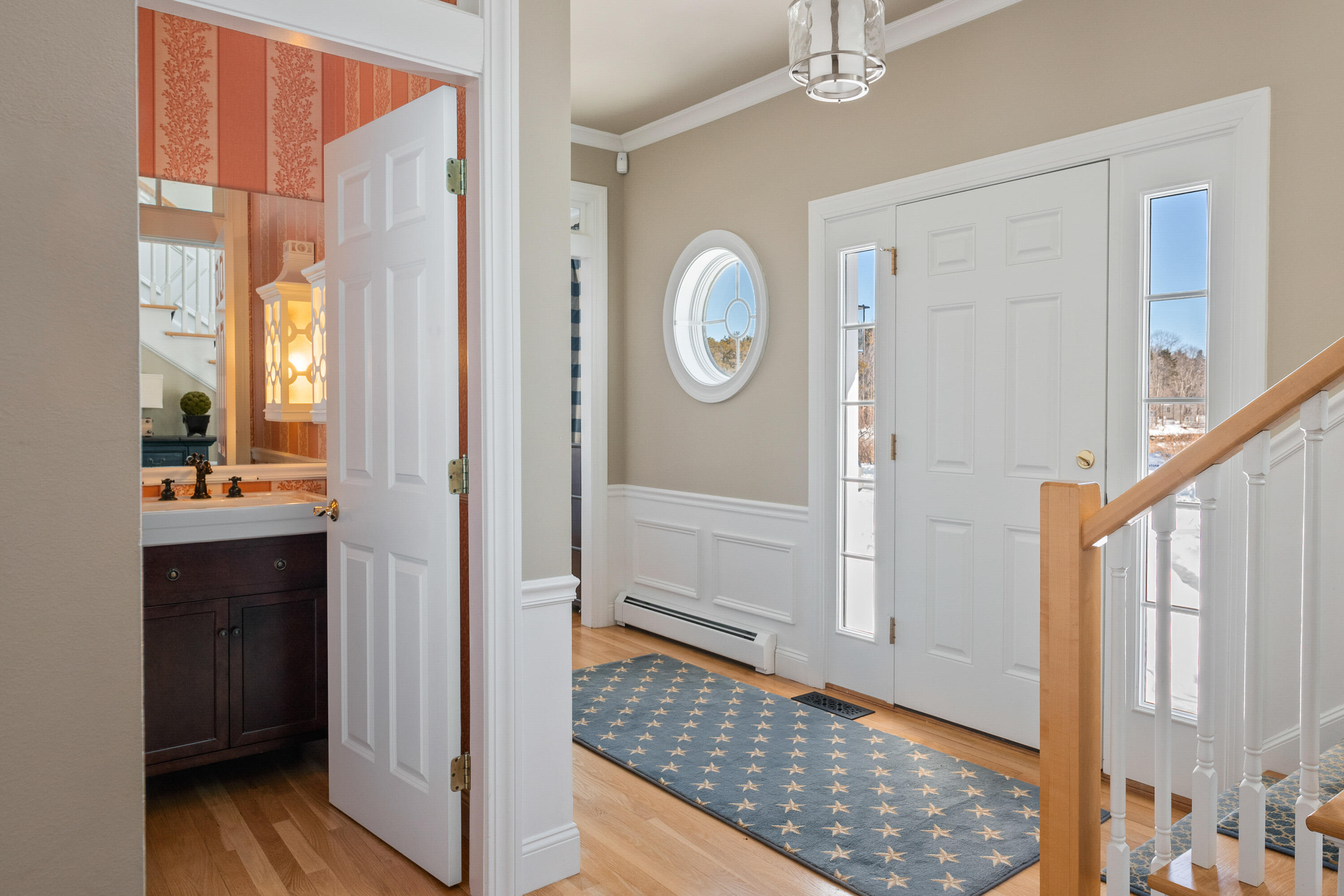 2 Leeward Lane