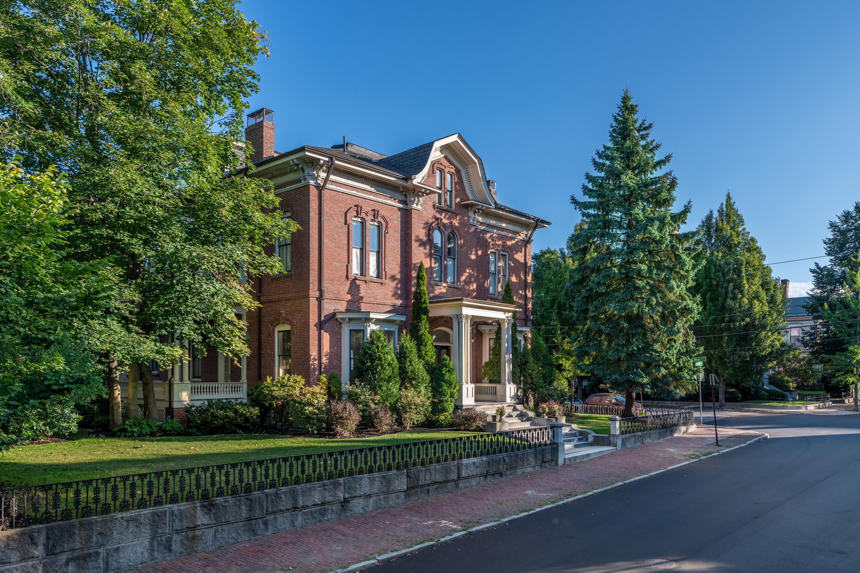 375 Spring Street