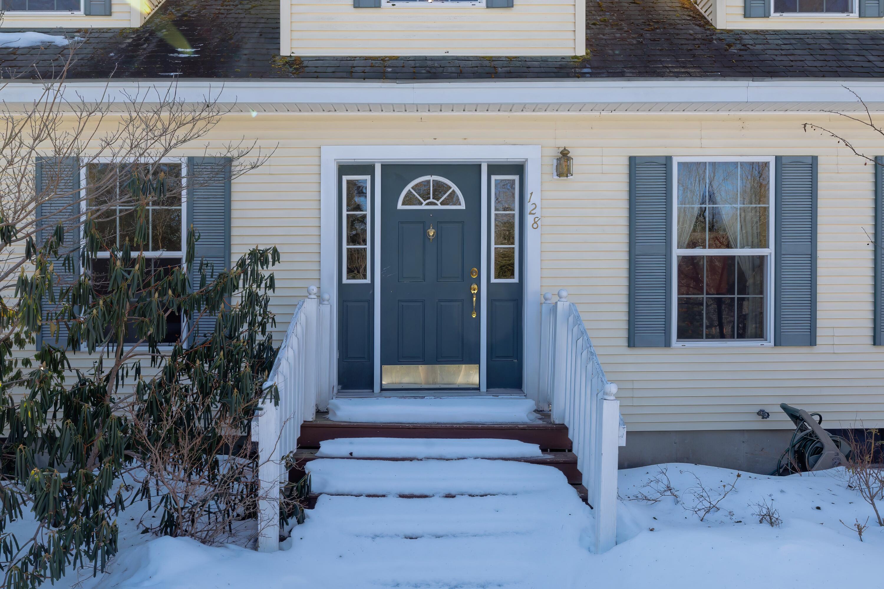 128 Oak Hill Road