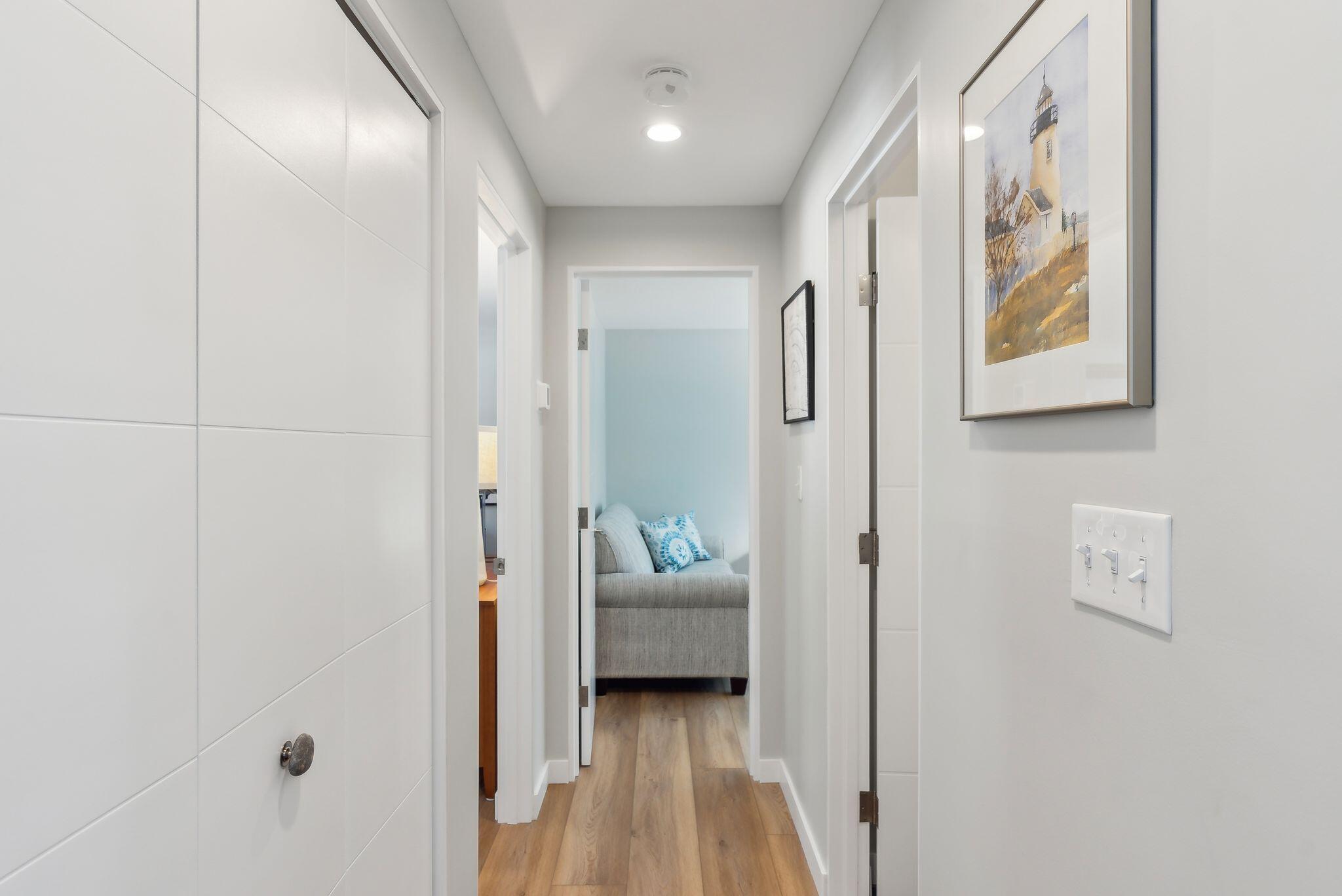 21 Riverbend Drive, 21