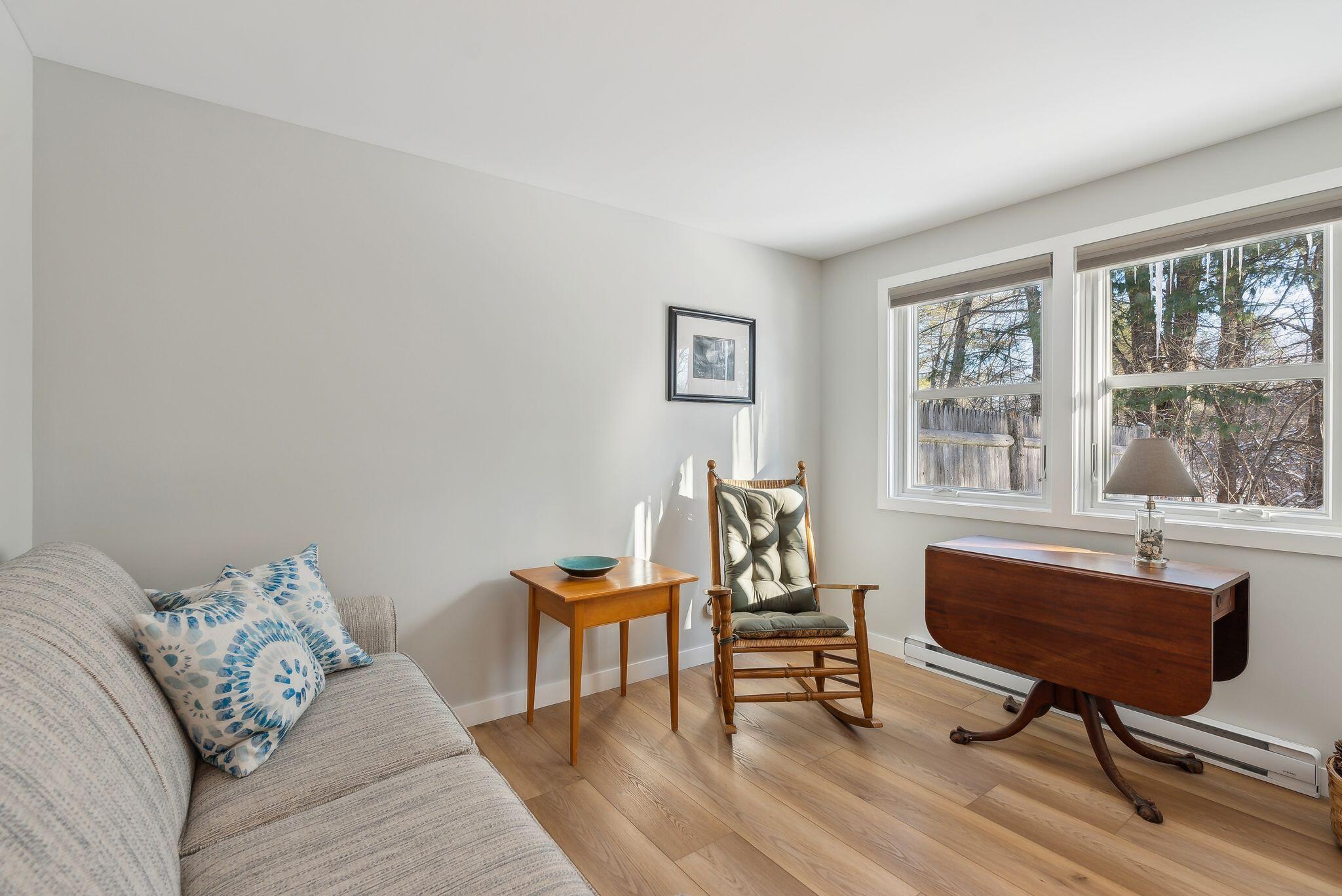 21 Riverbend Drive, 21