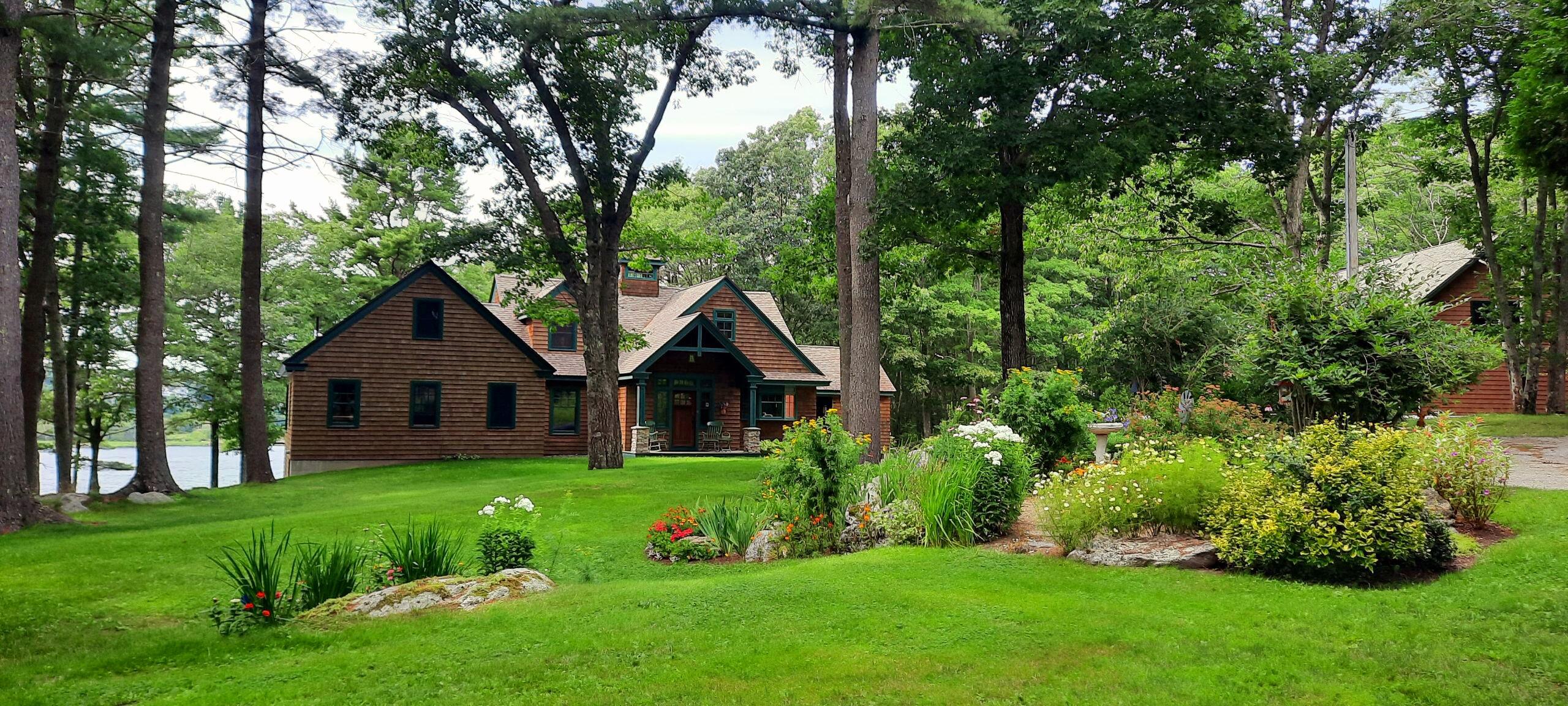 72 Middle Road