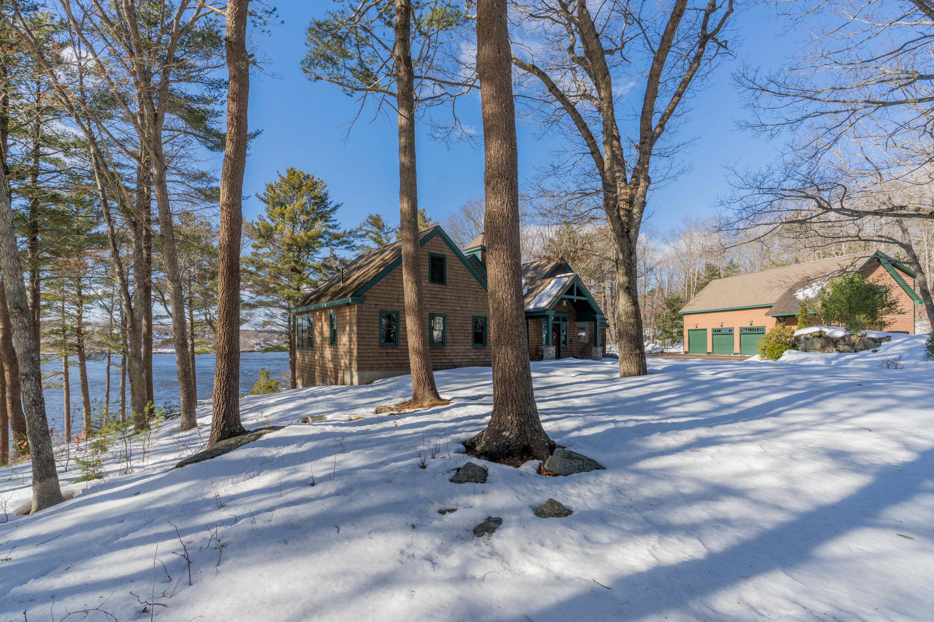 72 Middle Road