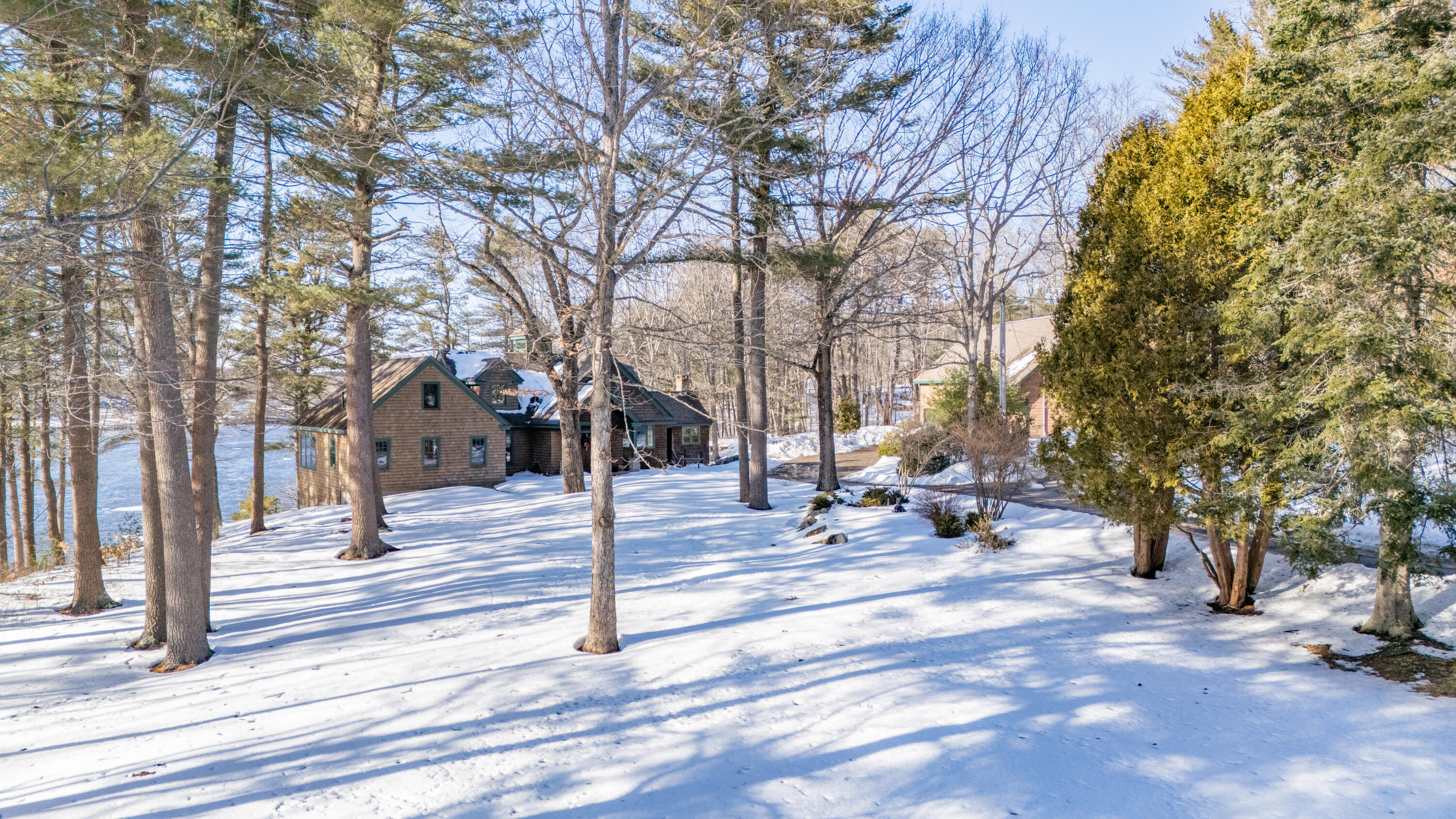 72 Middle Road
