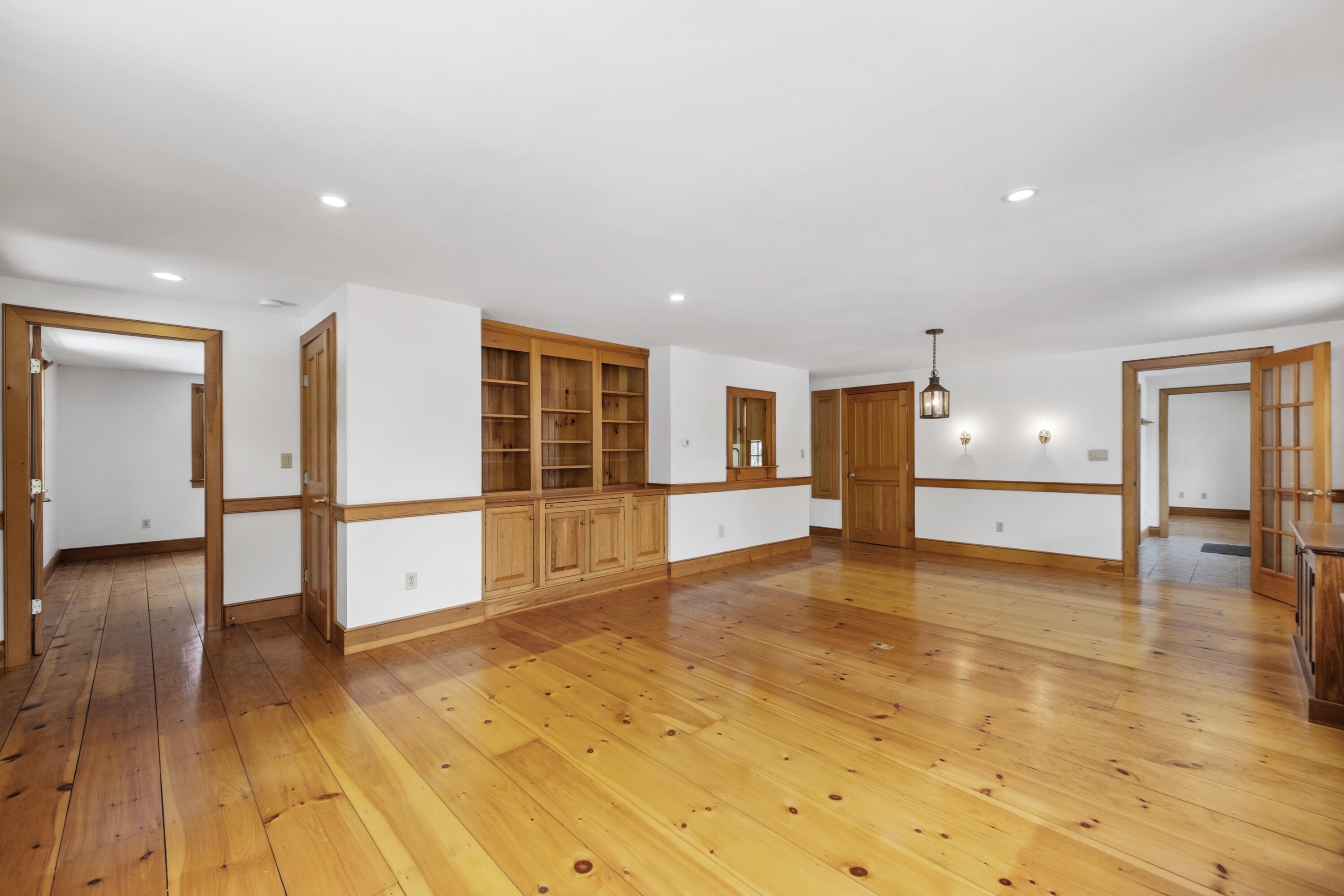 34 Curtis Avenue