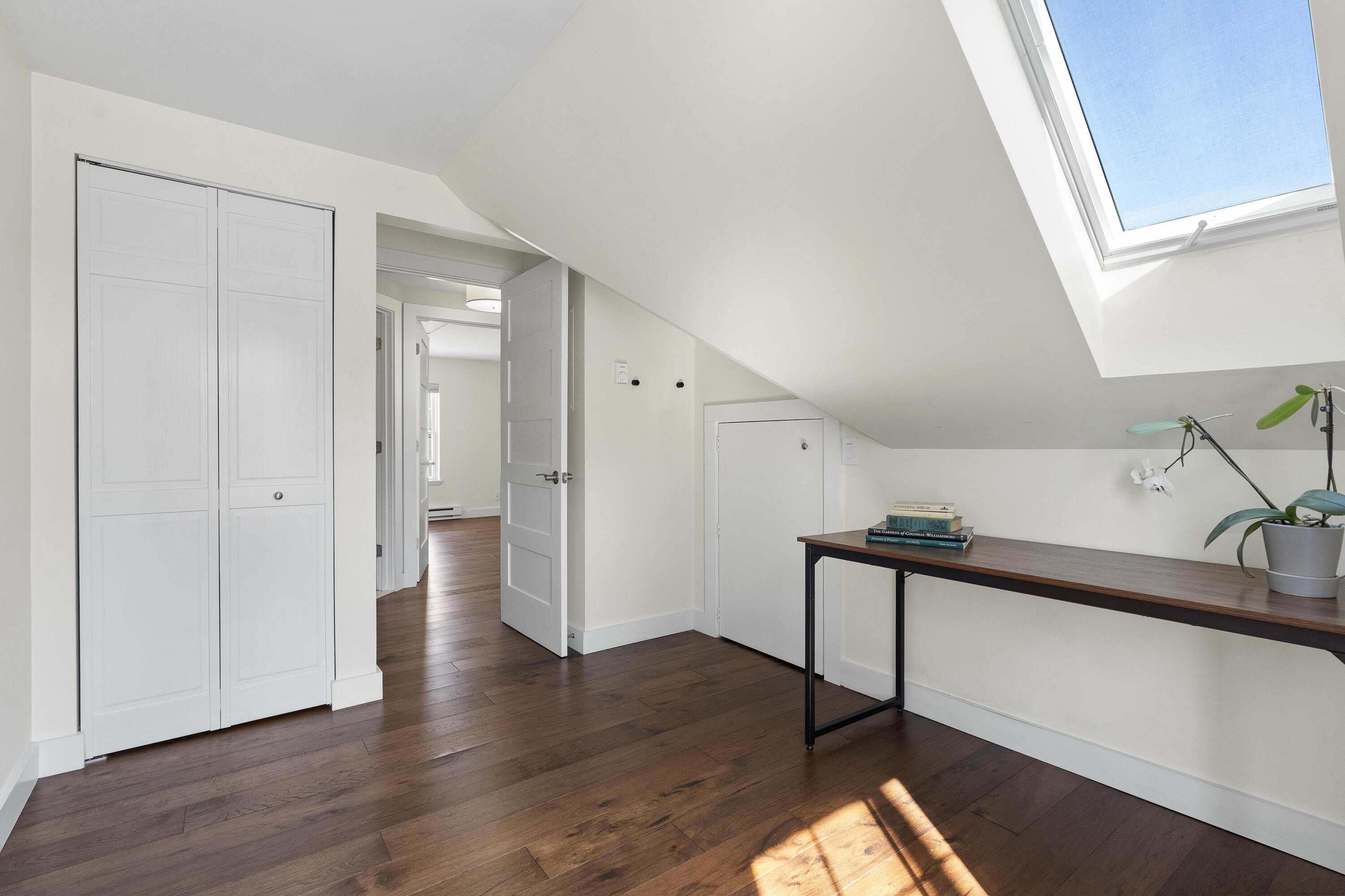 83 Glenridge Drive 83