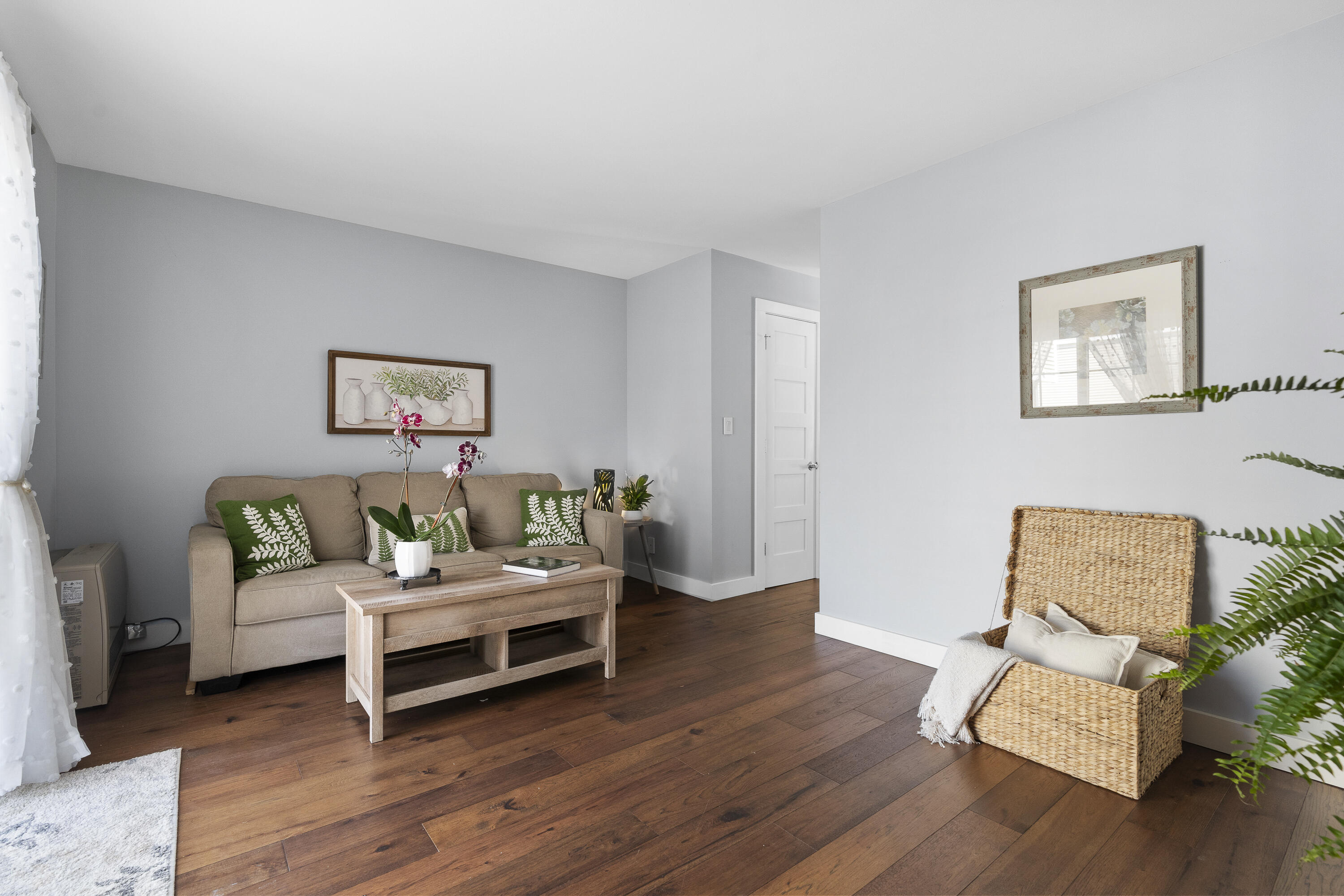 83 Glenridge Drive 83