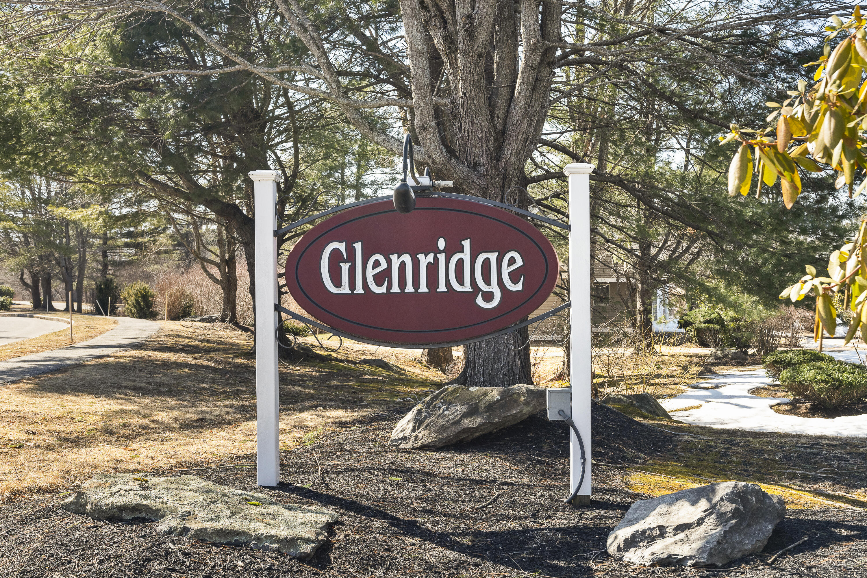 83 Glenridge Drive 83