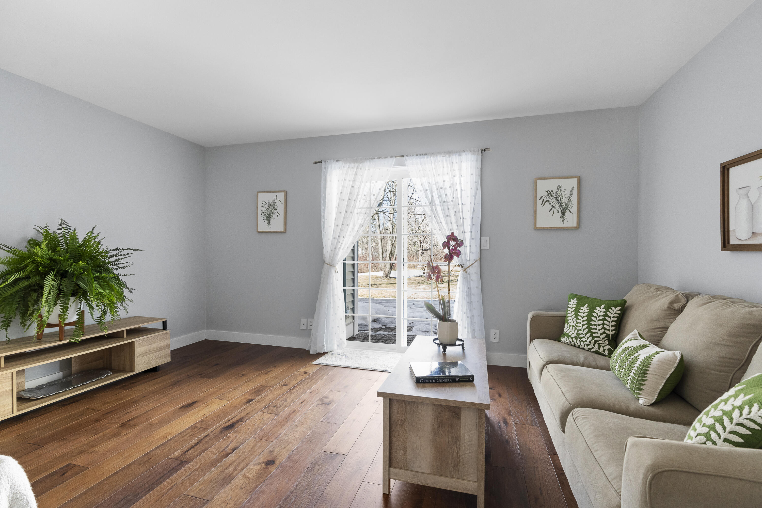 83 Glenridge Drive 83