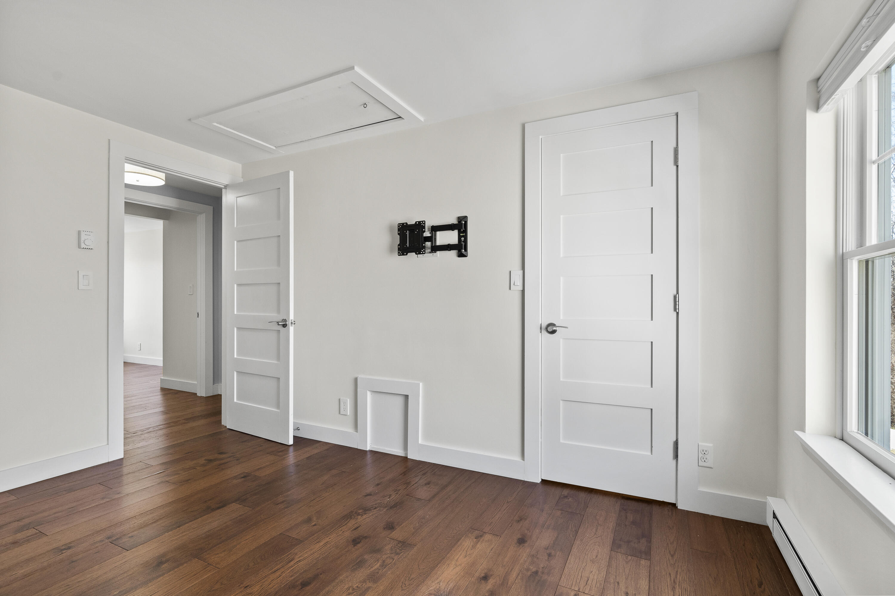 83 Glenridge Drive 83