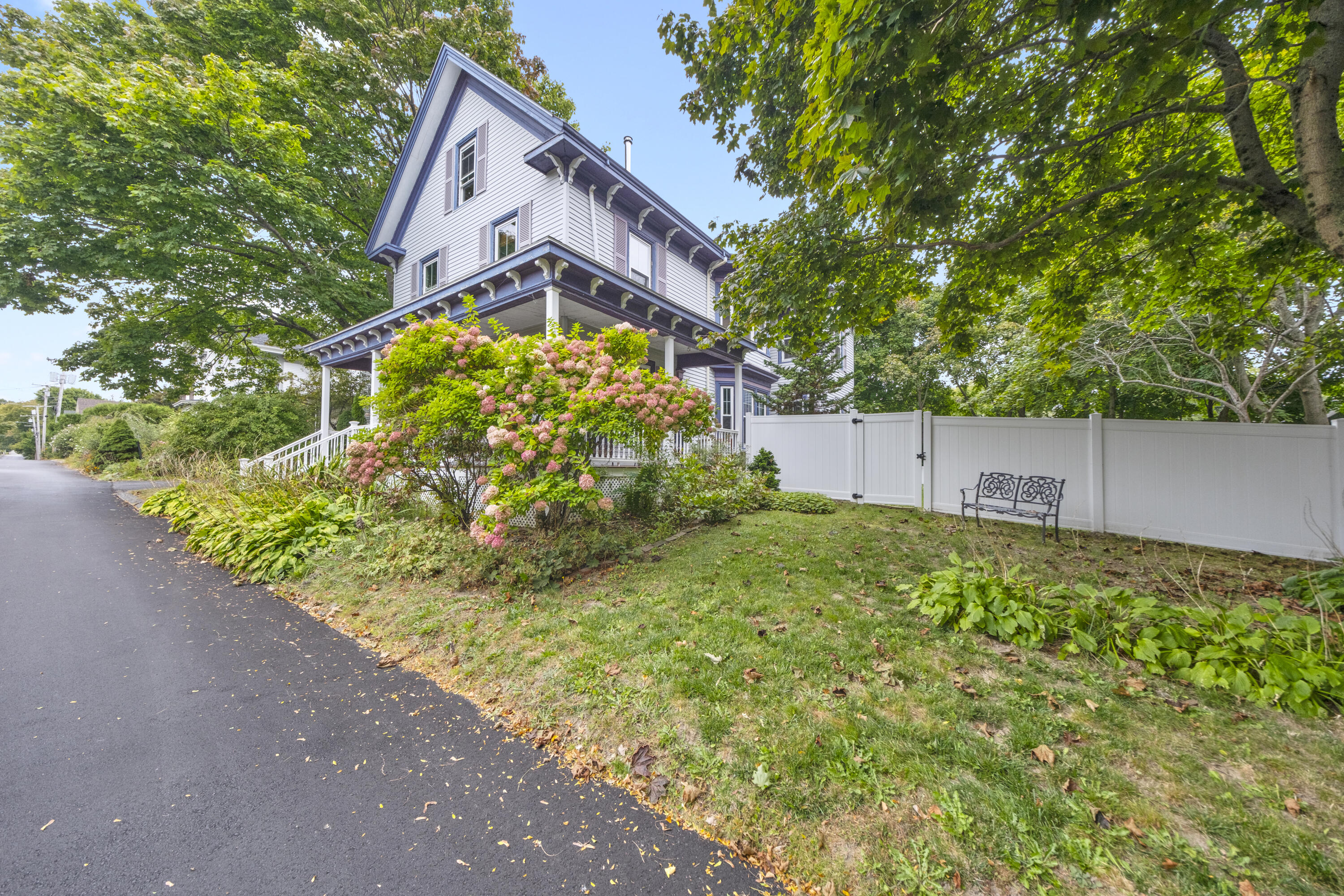 11 Beech Street