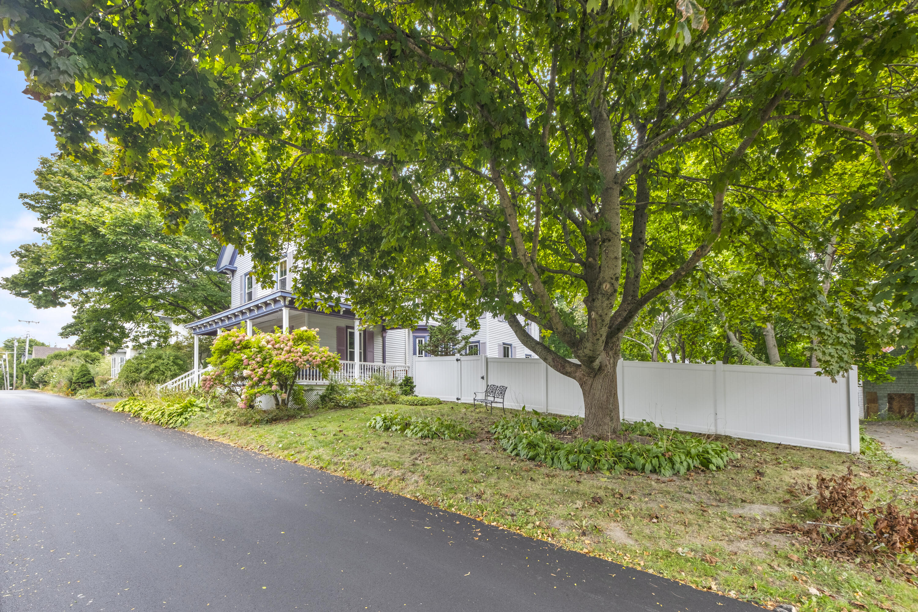11 Beech Street