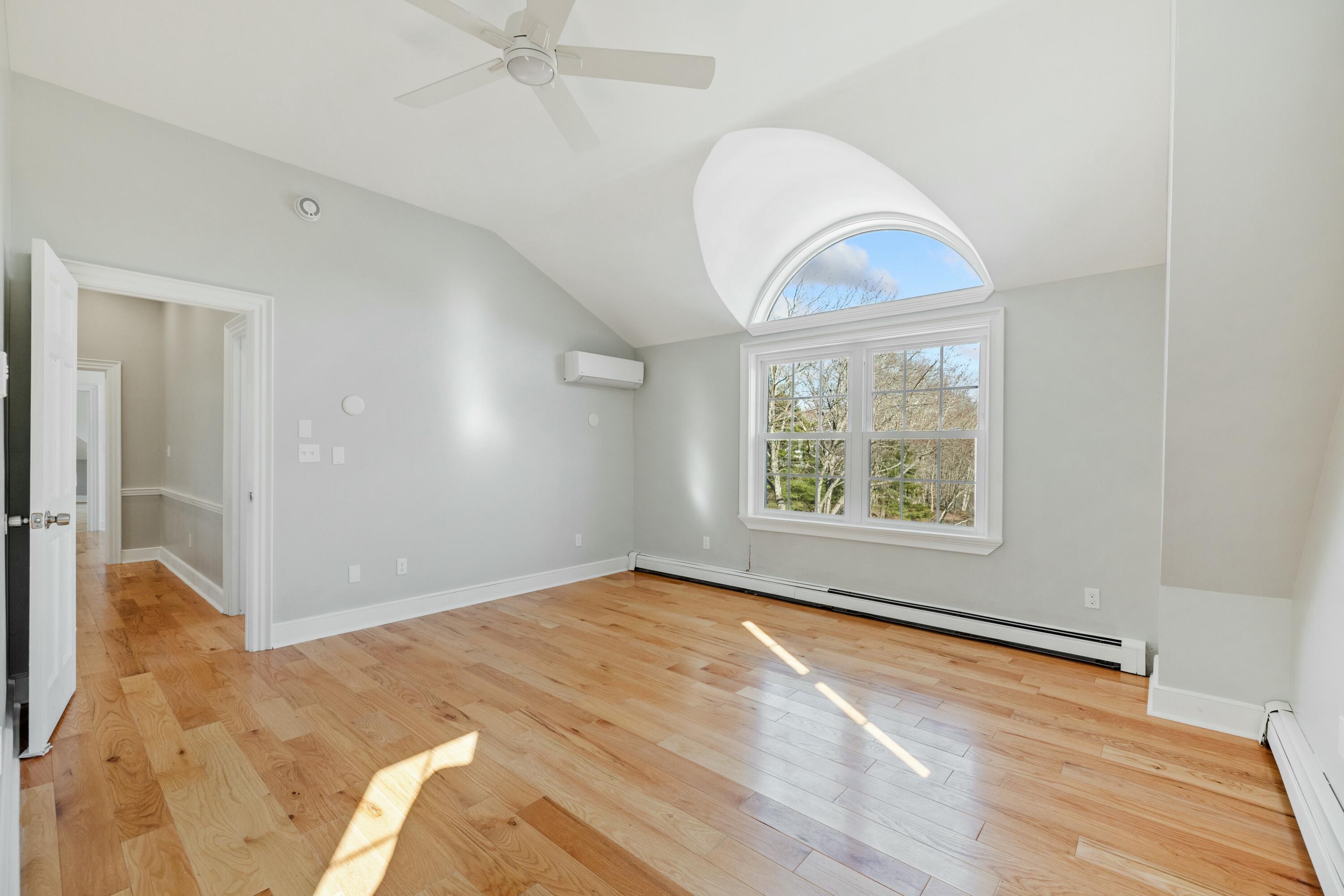 225 Beachwood Avenue