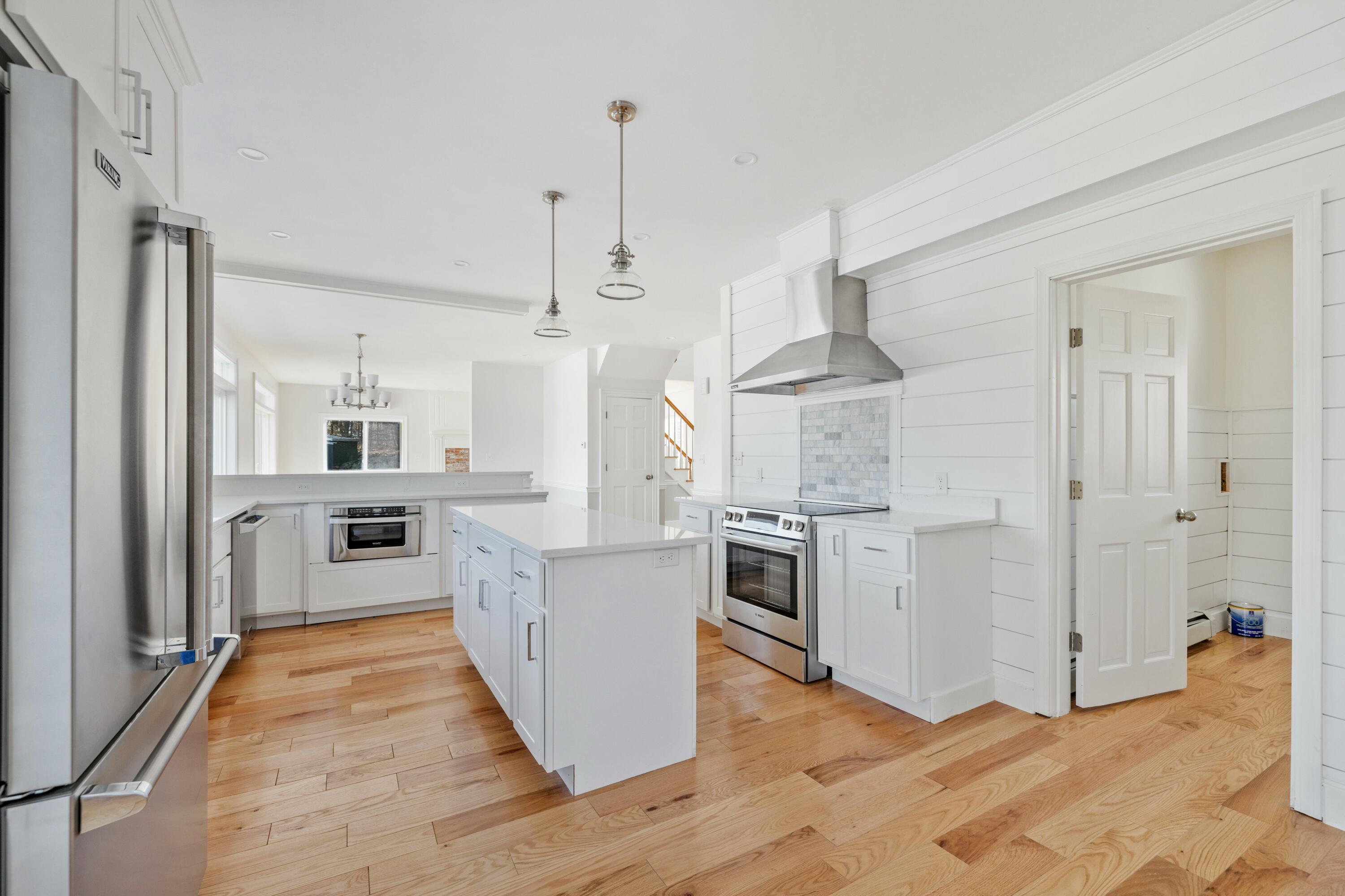 225 Beachwood Avenue
