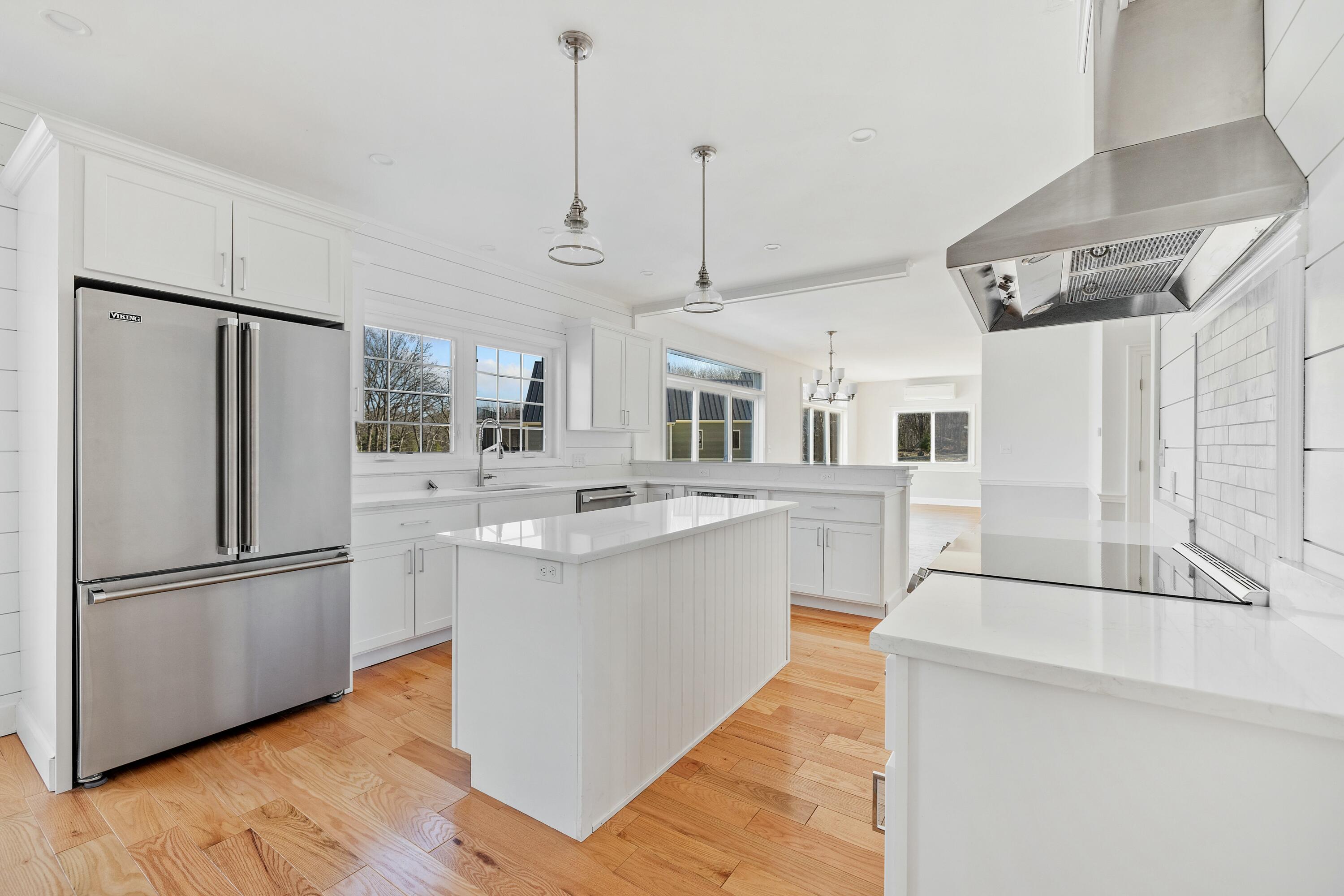 225 Beachwood Avenue