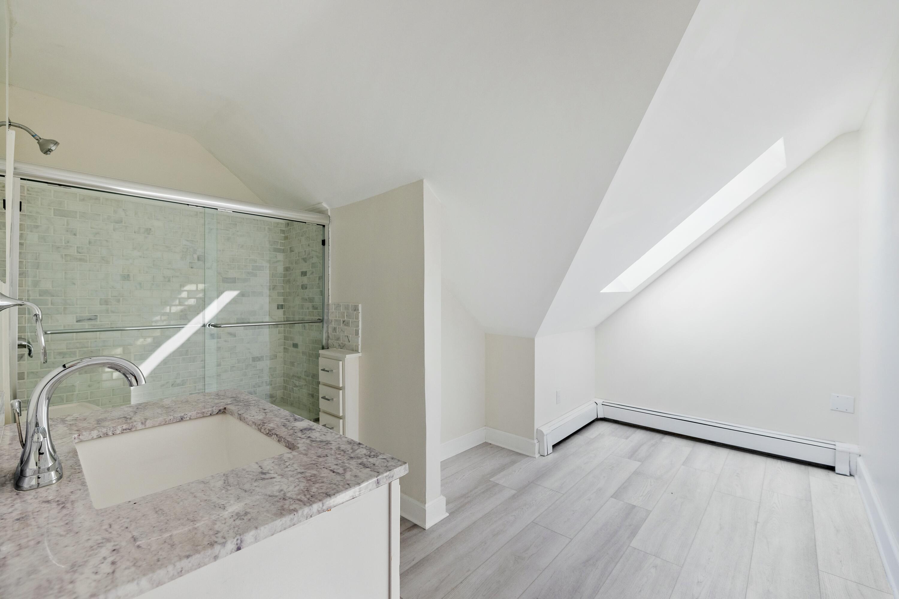 225 Beachwood Avenue