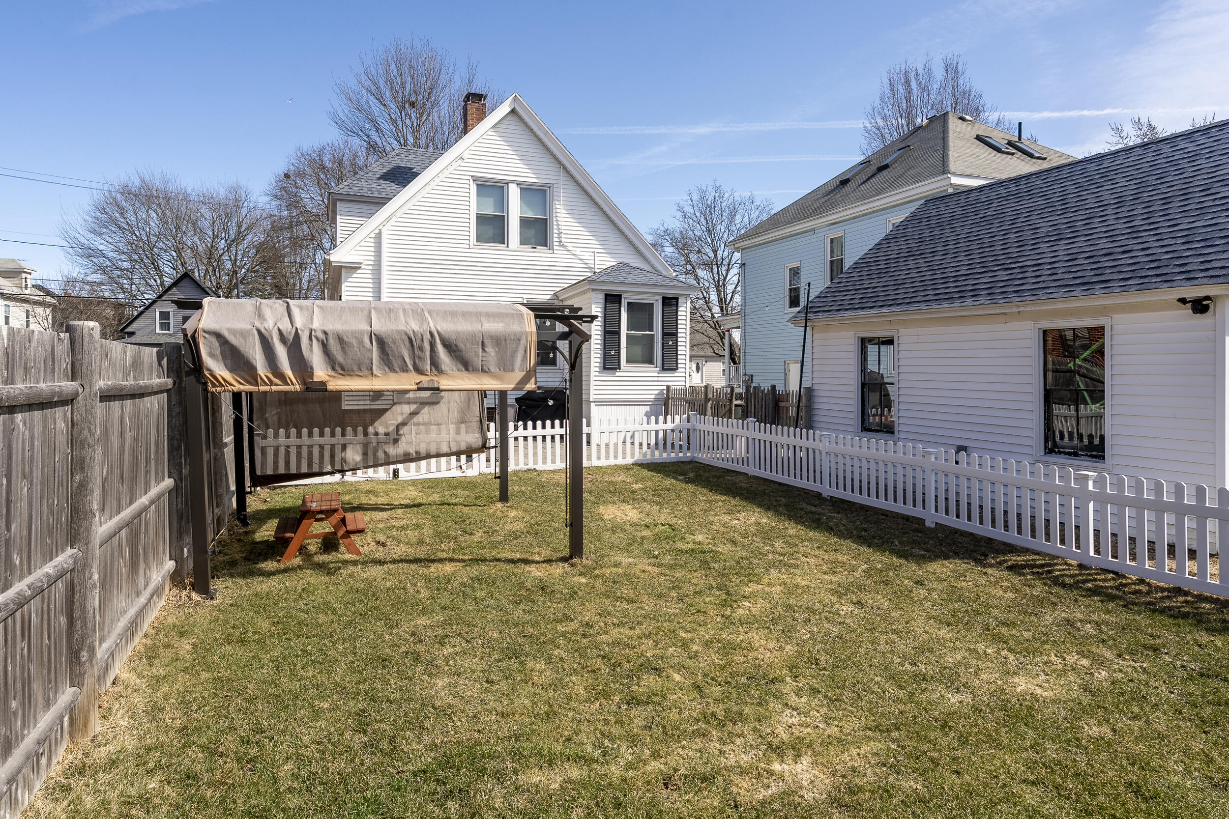 13 Lassell Street