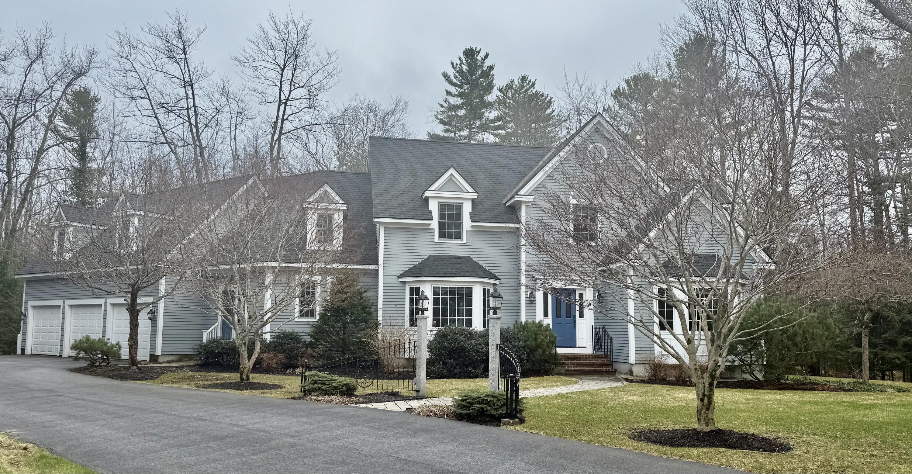 11 Rivers Edge Drive