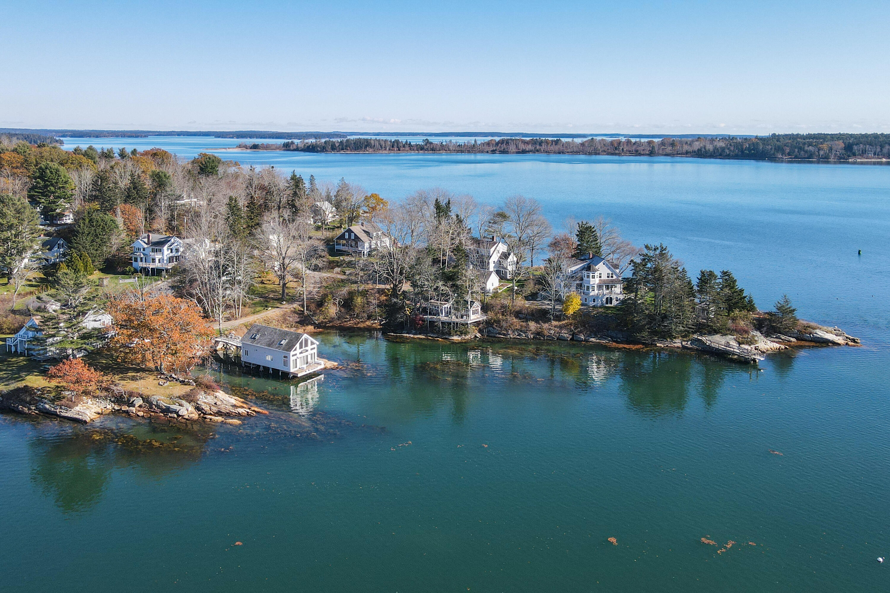 77 Northern Point Road