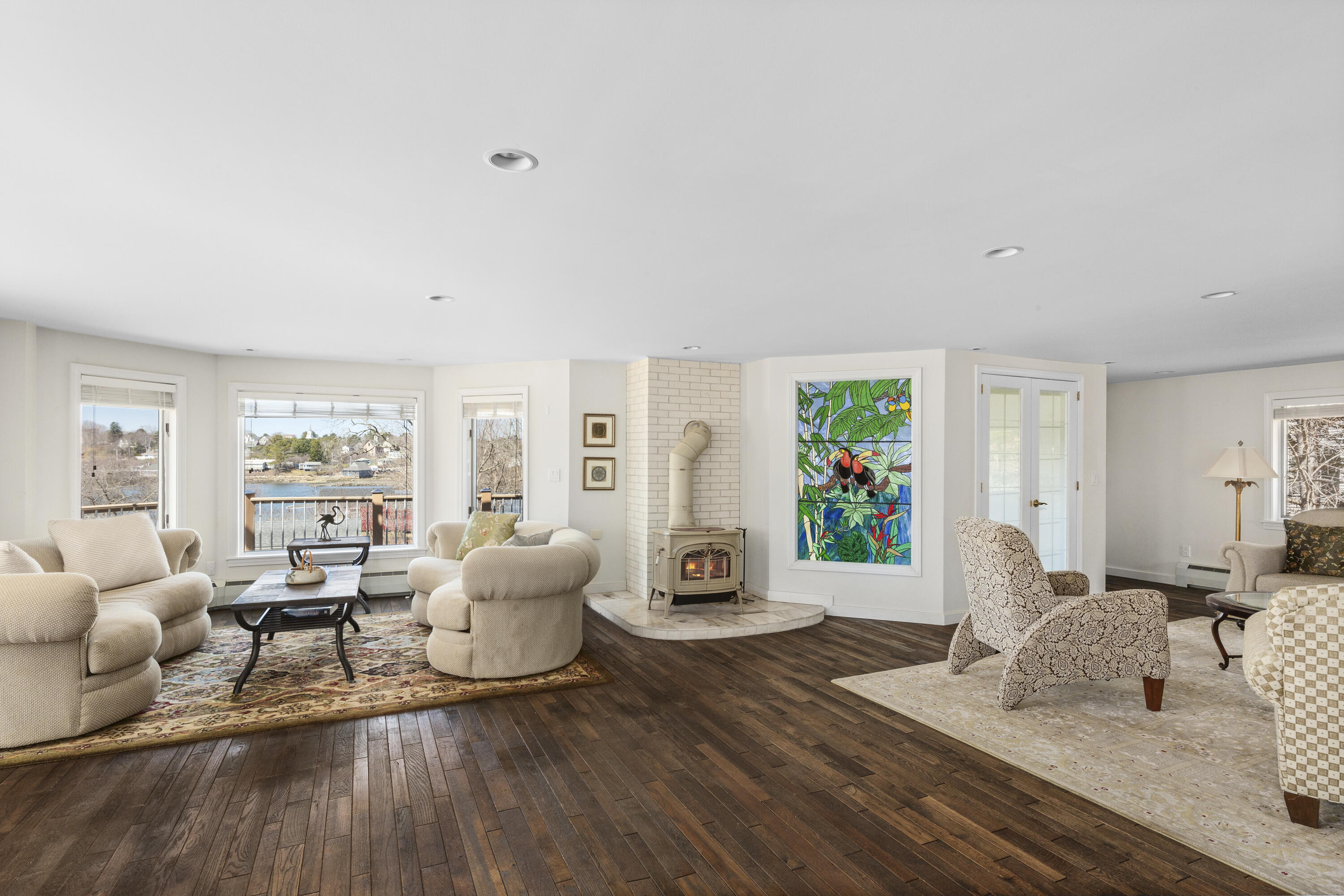 77 Northern Point Road