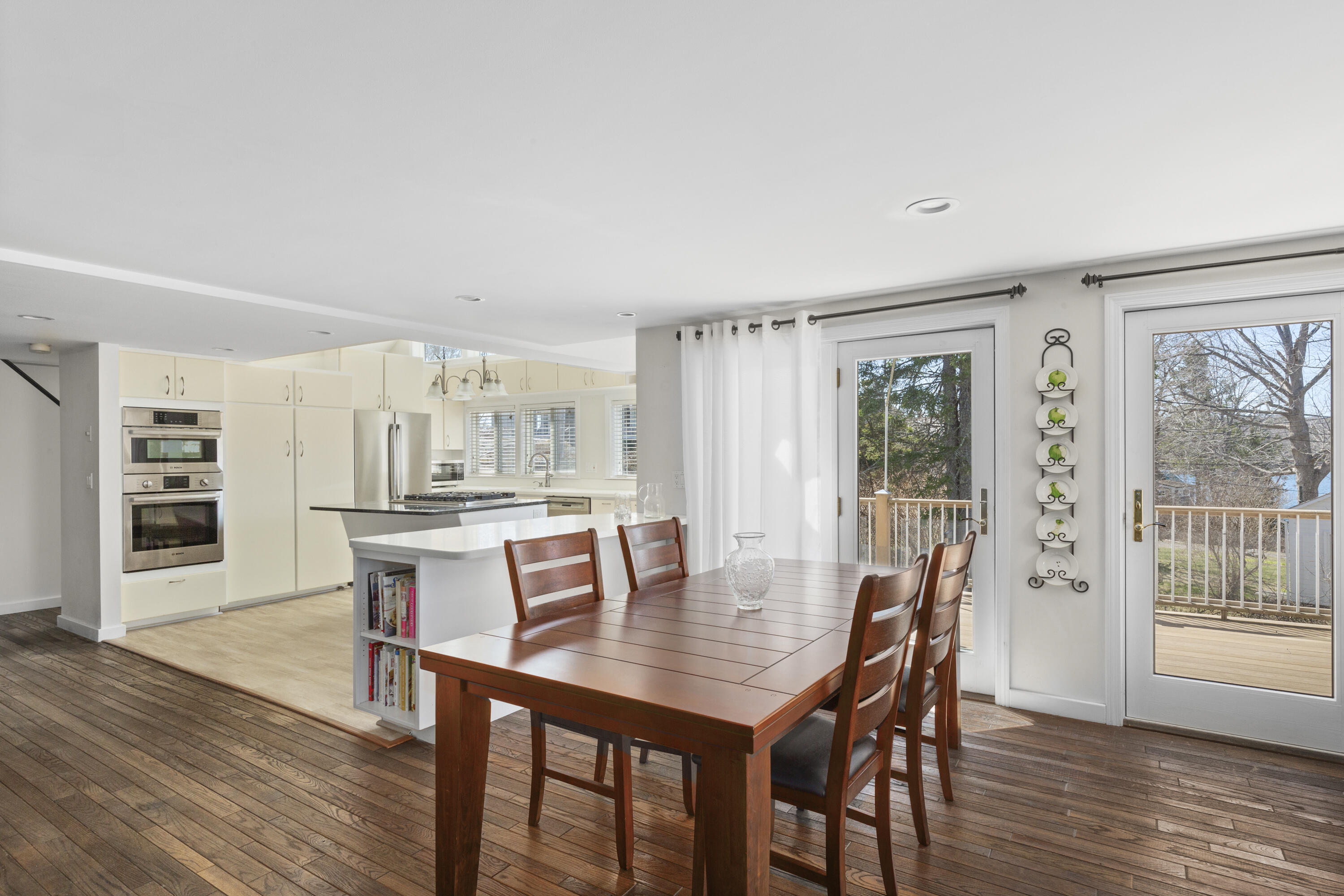 77 Northern Point Road