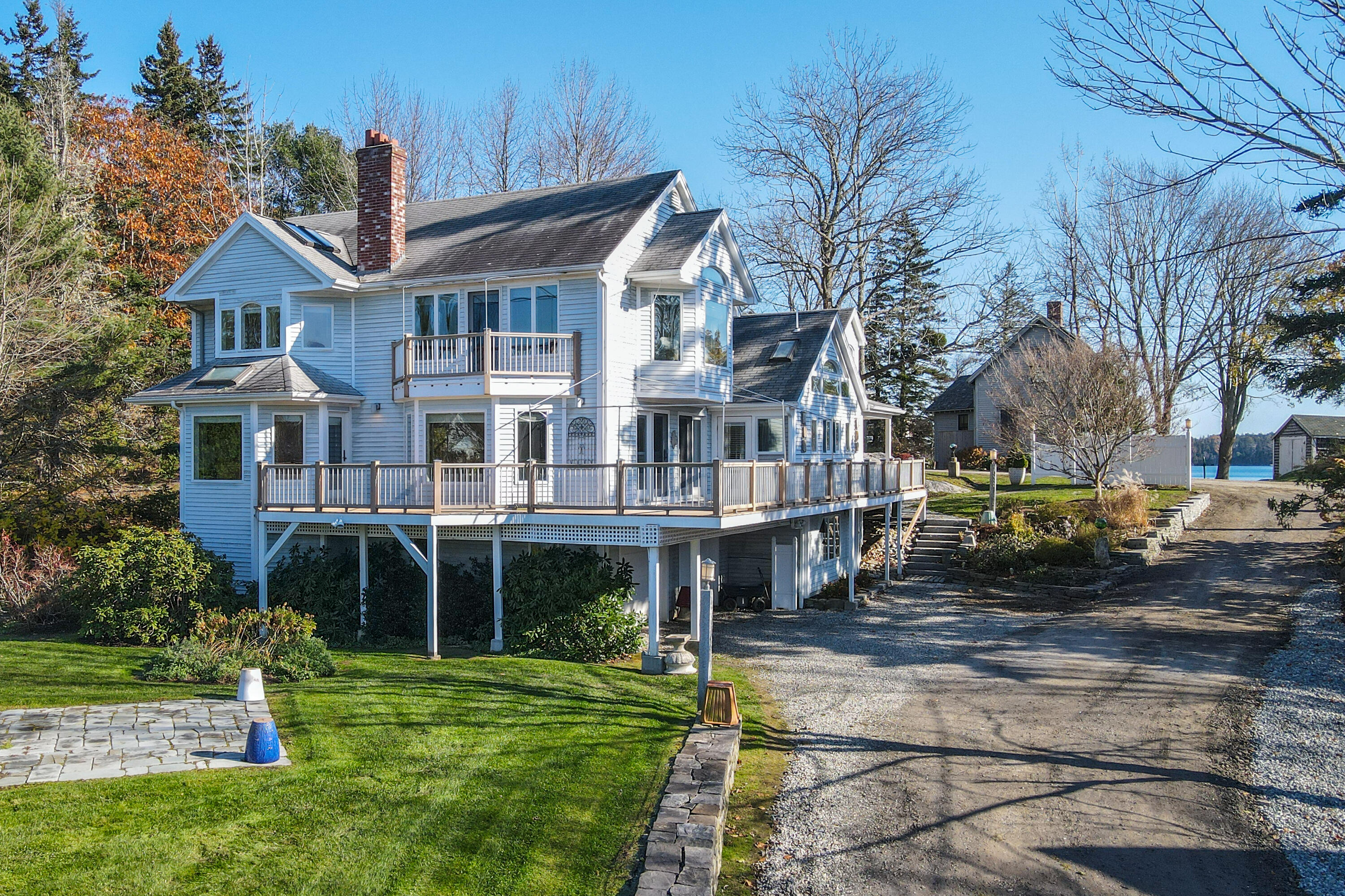 77 Northern Point Road