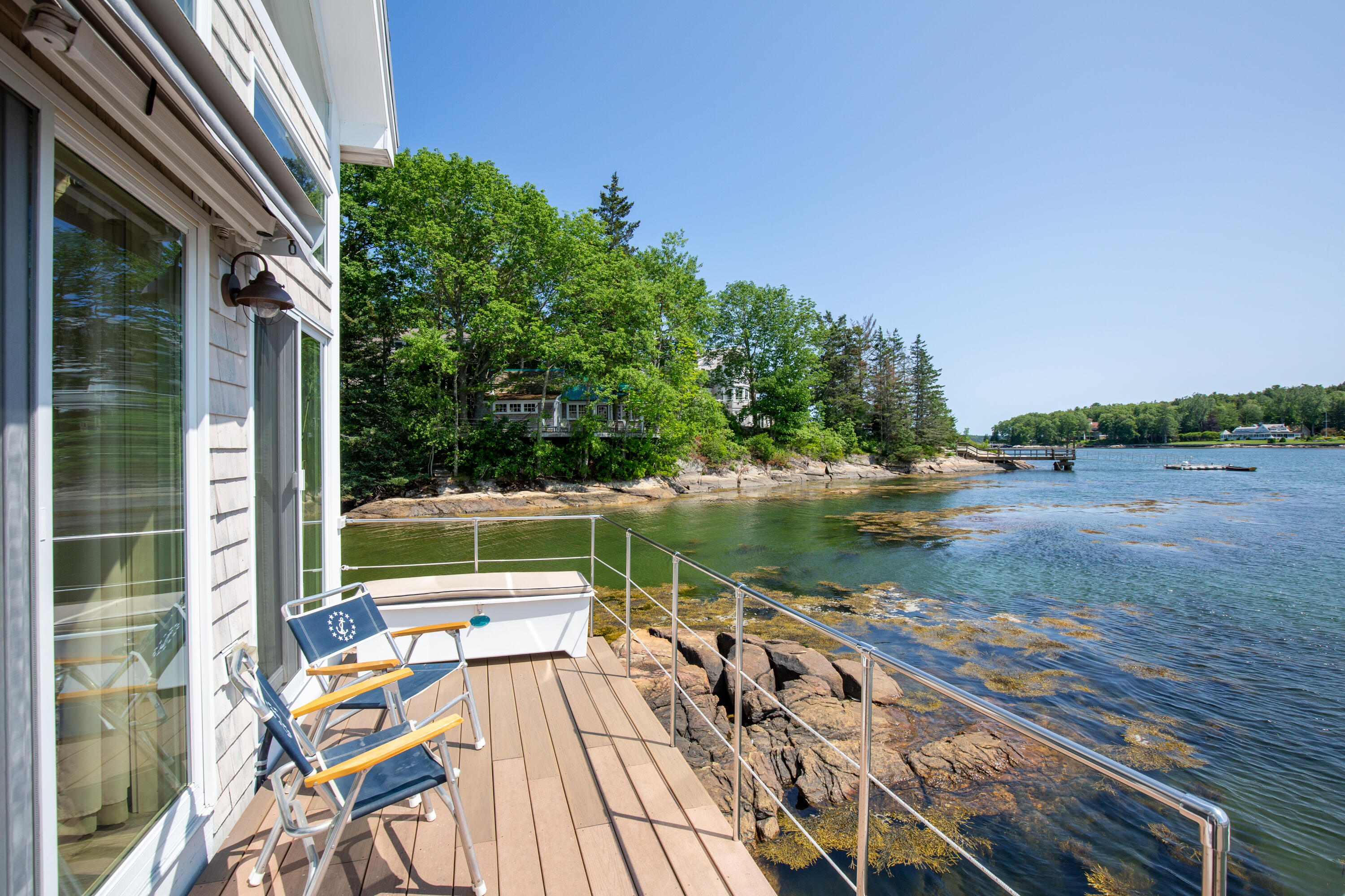 77 Northern Point Road