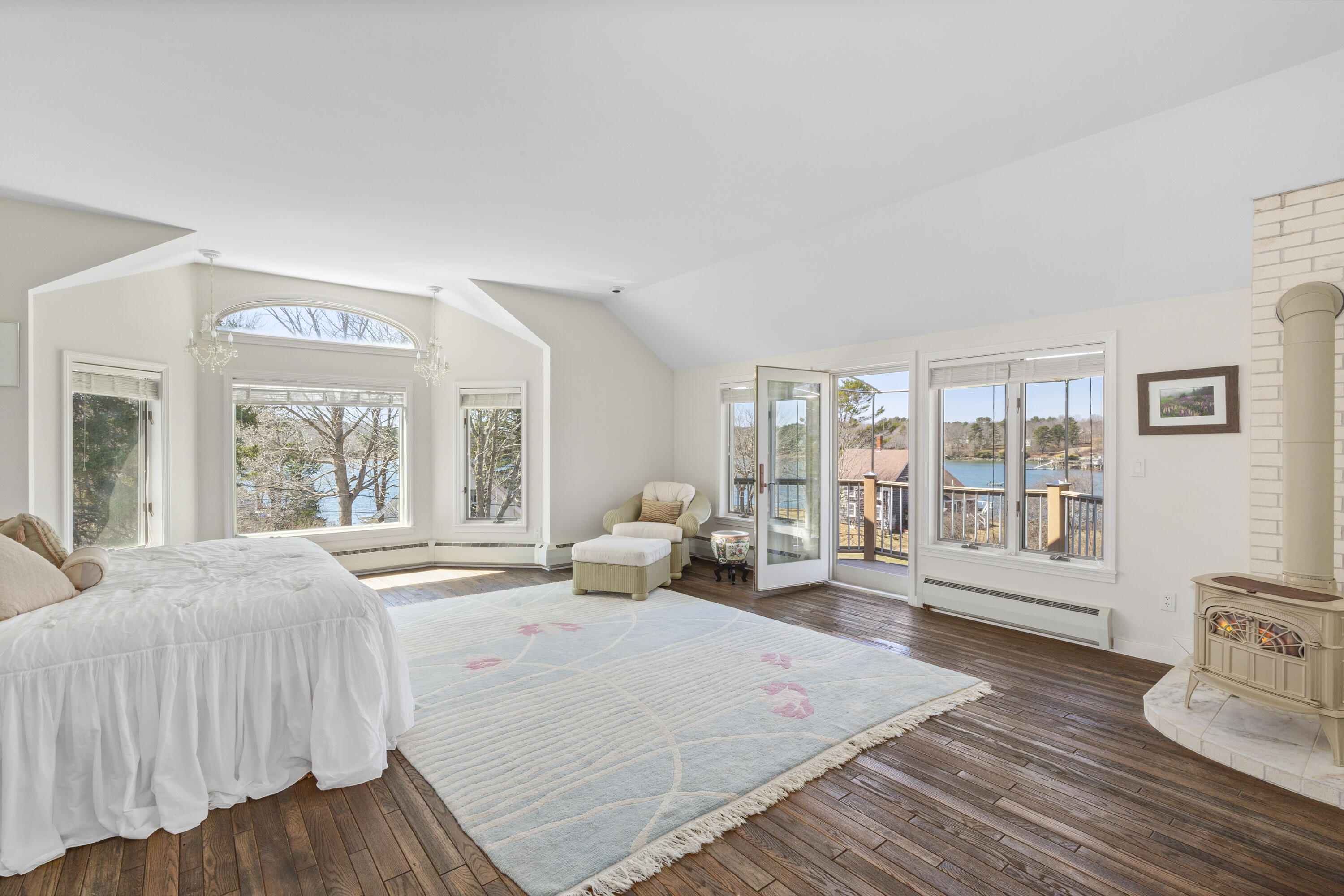 77 Northern Point Road