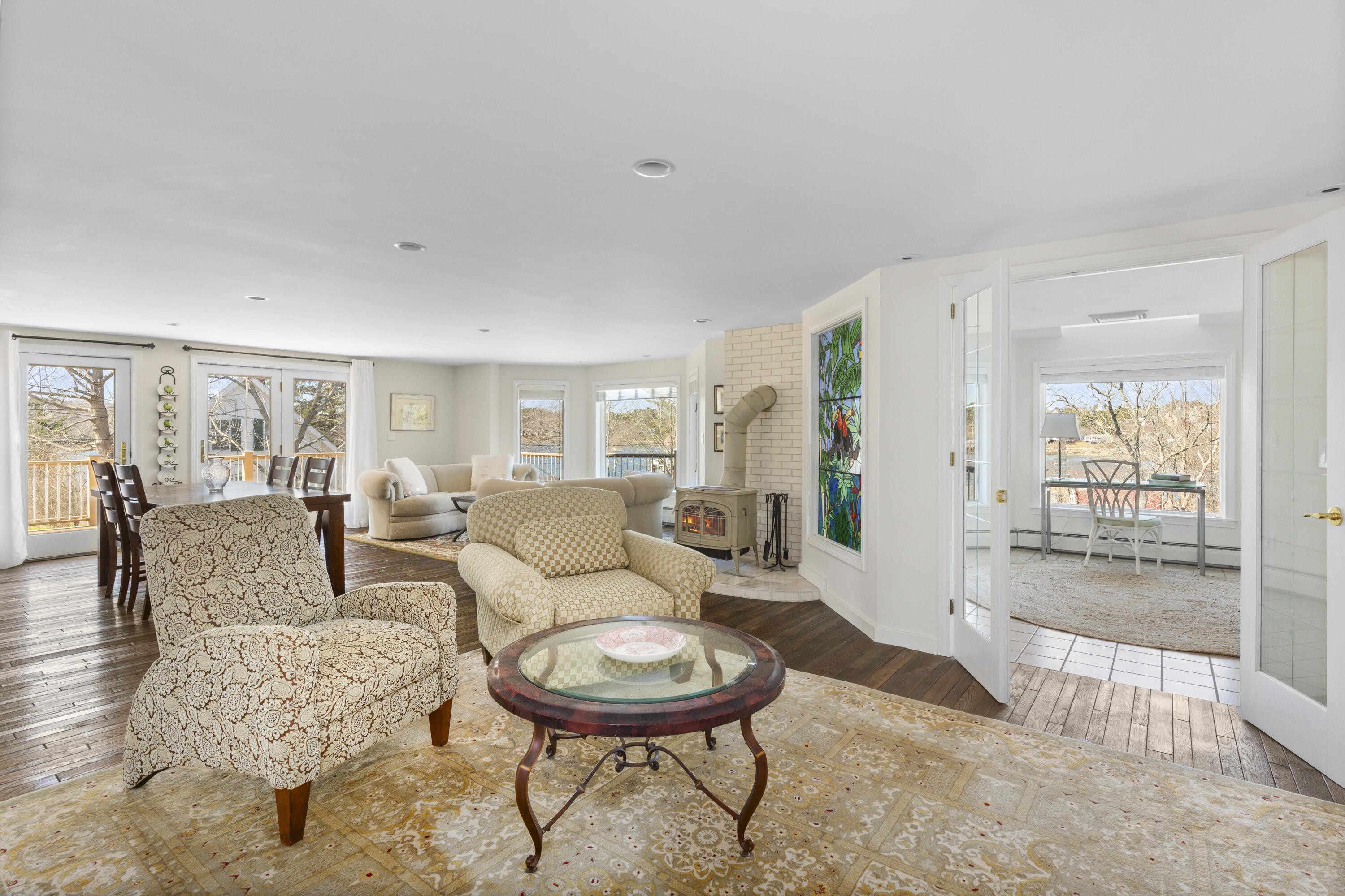77 Northern Point Road
