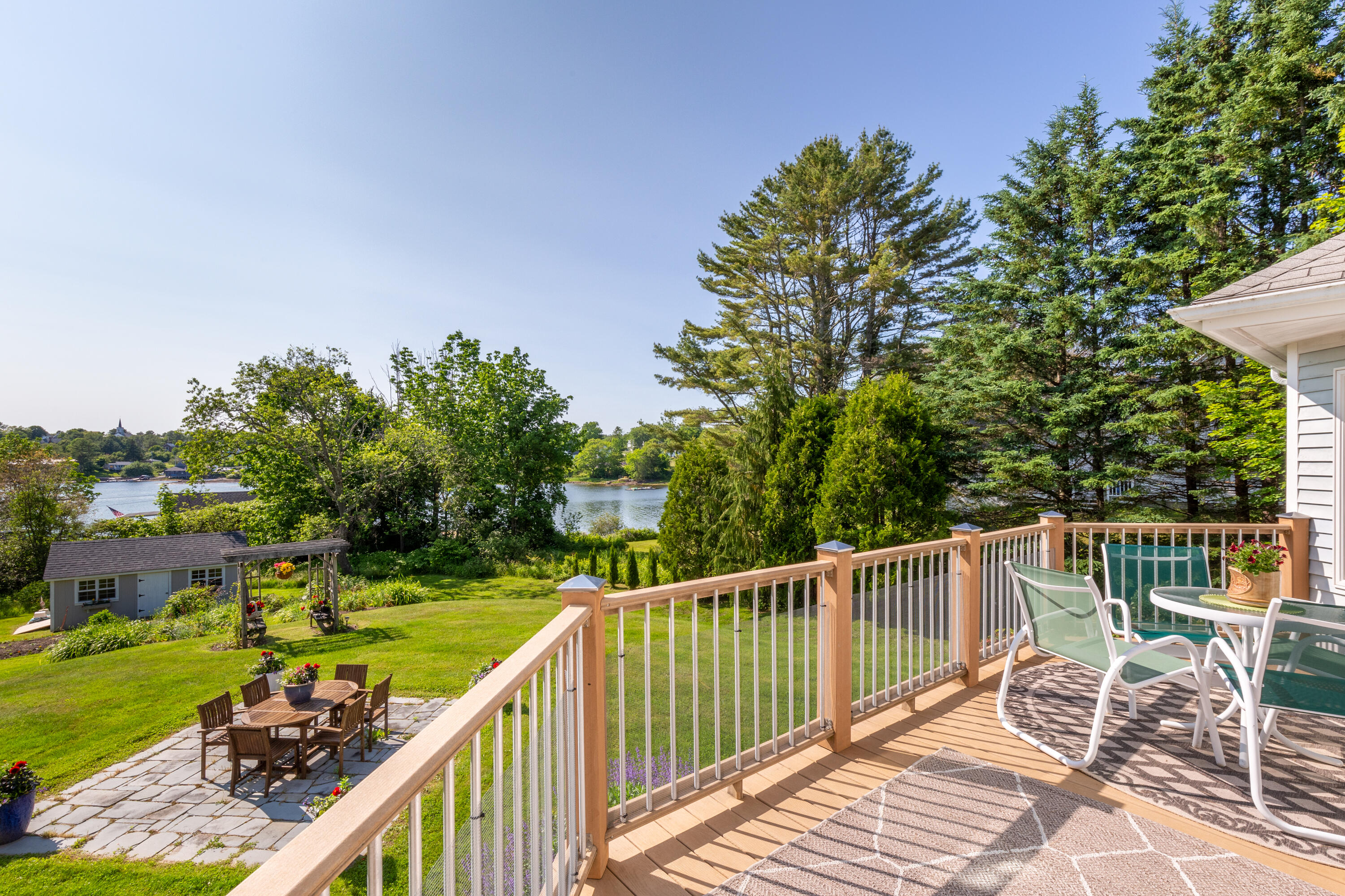 77 Northern Point Road