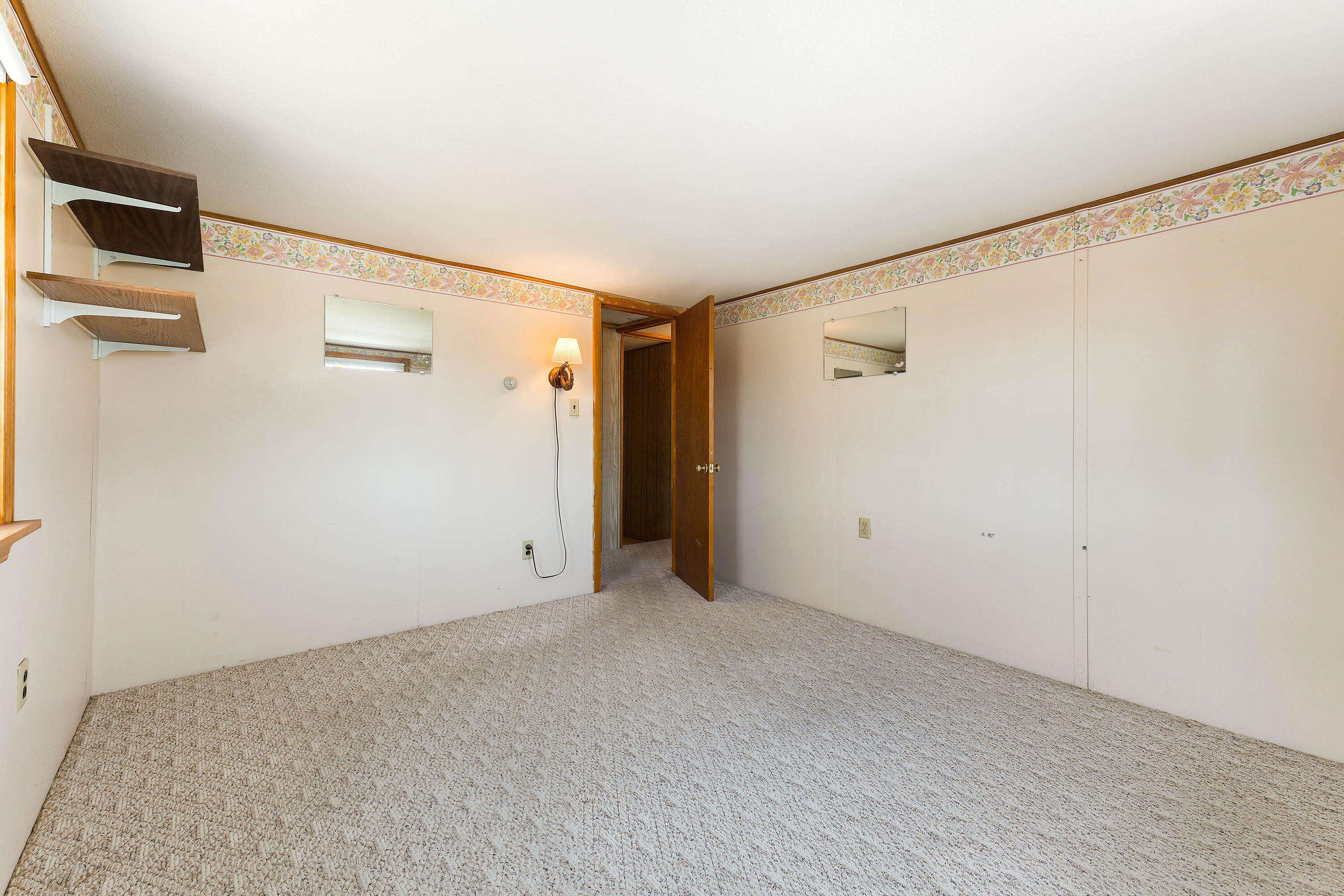 16 Oceanside Avenue E