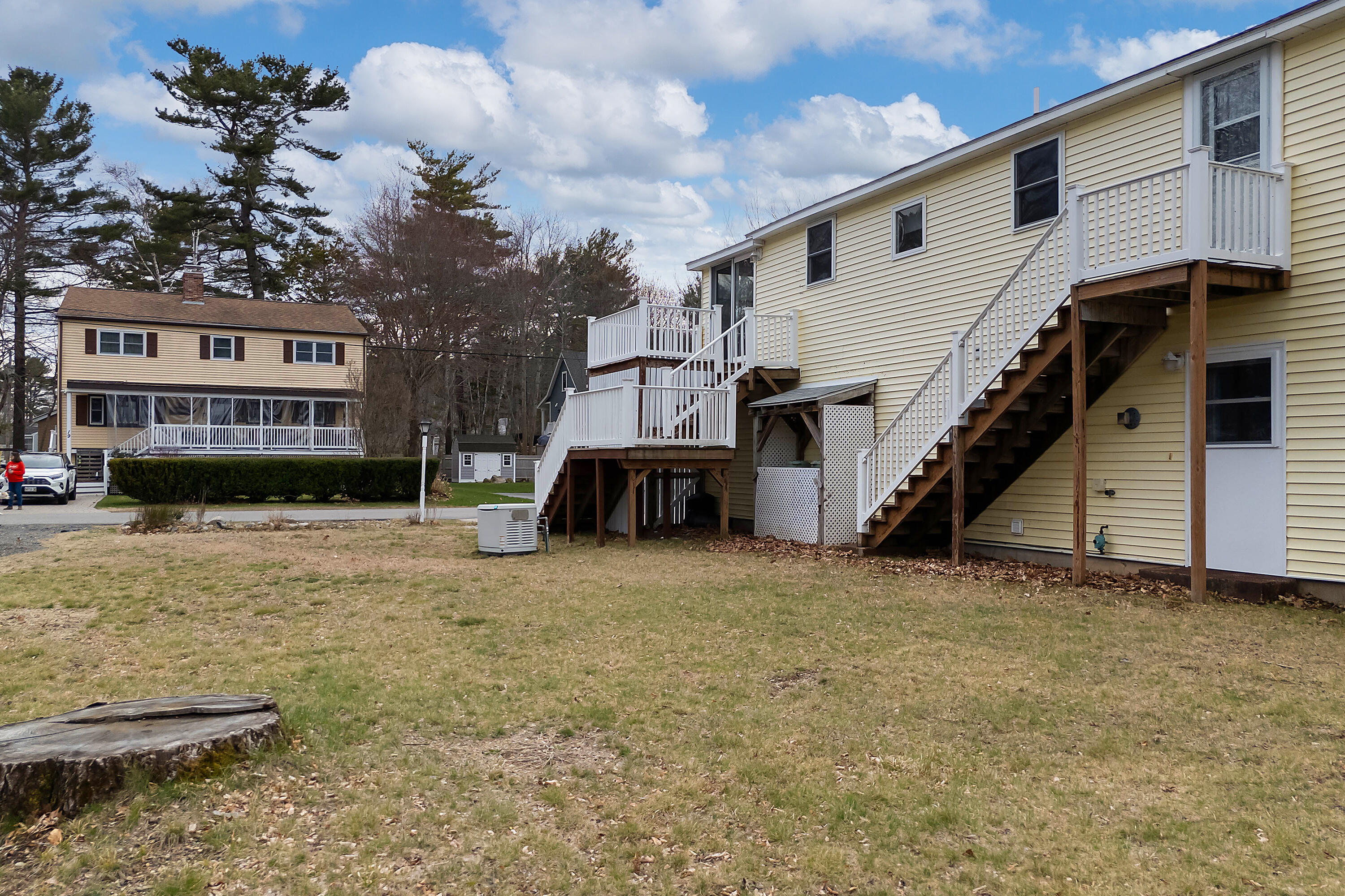 16 Oceanside Avenue E