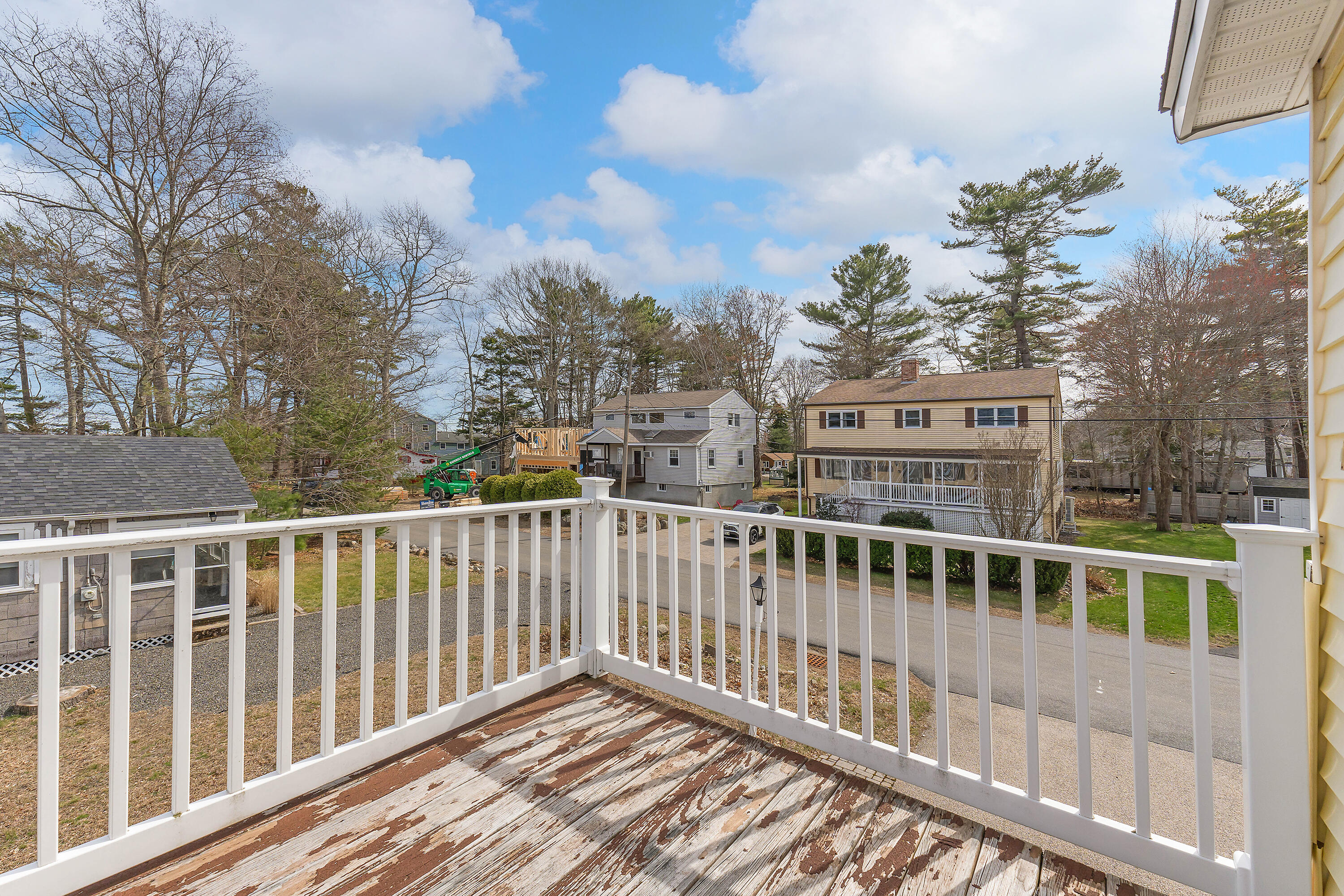 16 Oceanside Avenue E